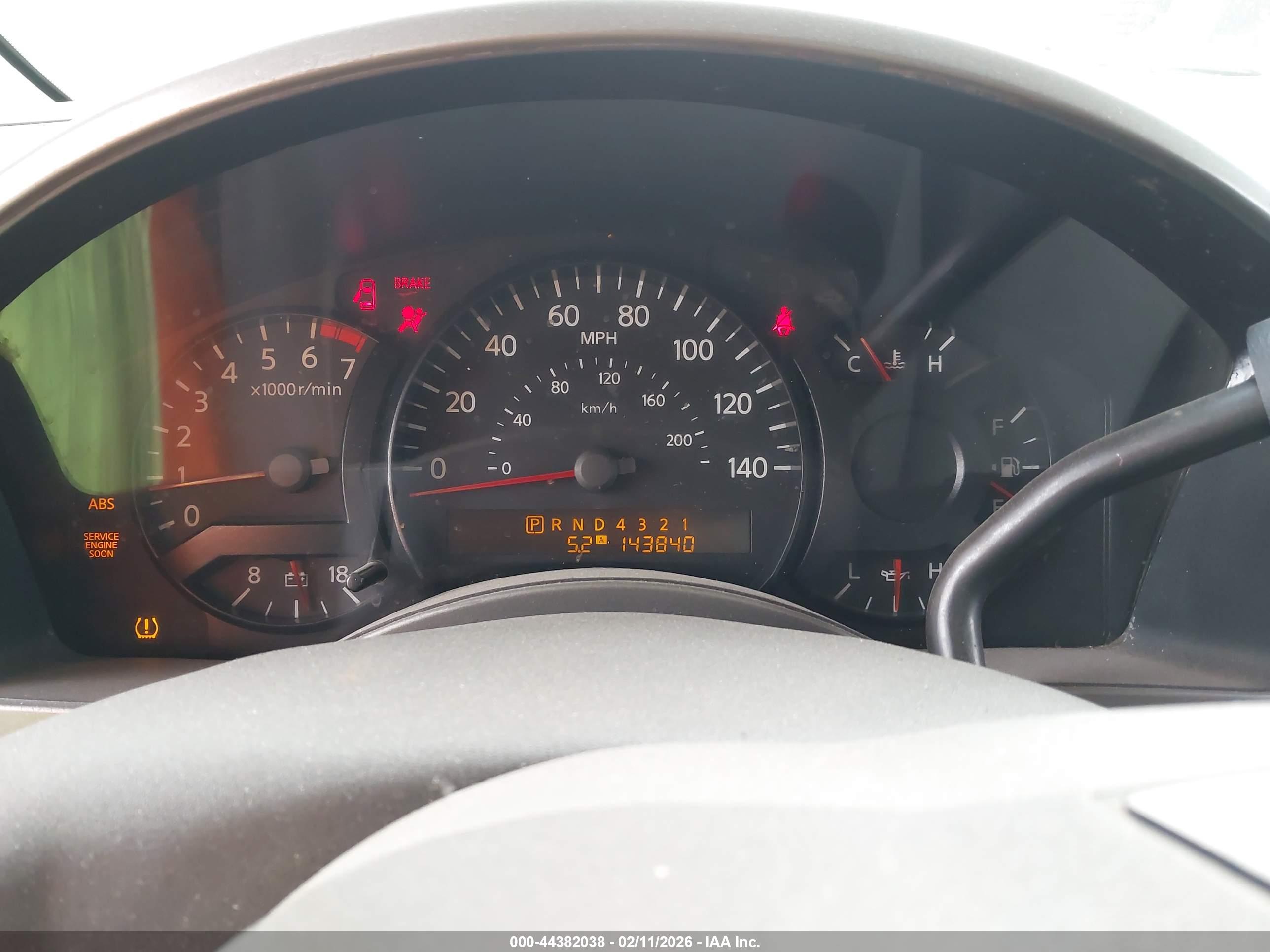 NISSAN TITAN image 7