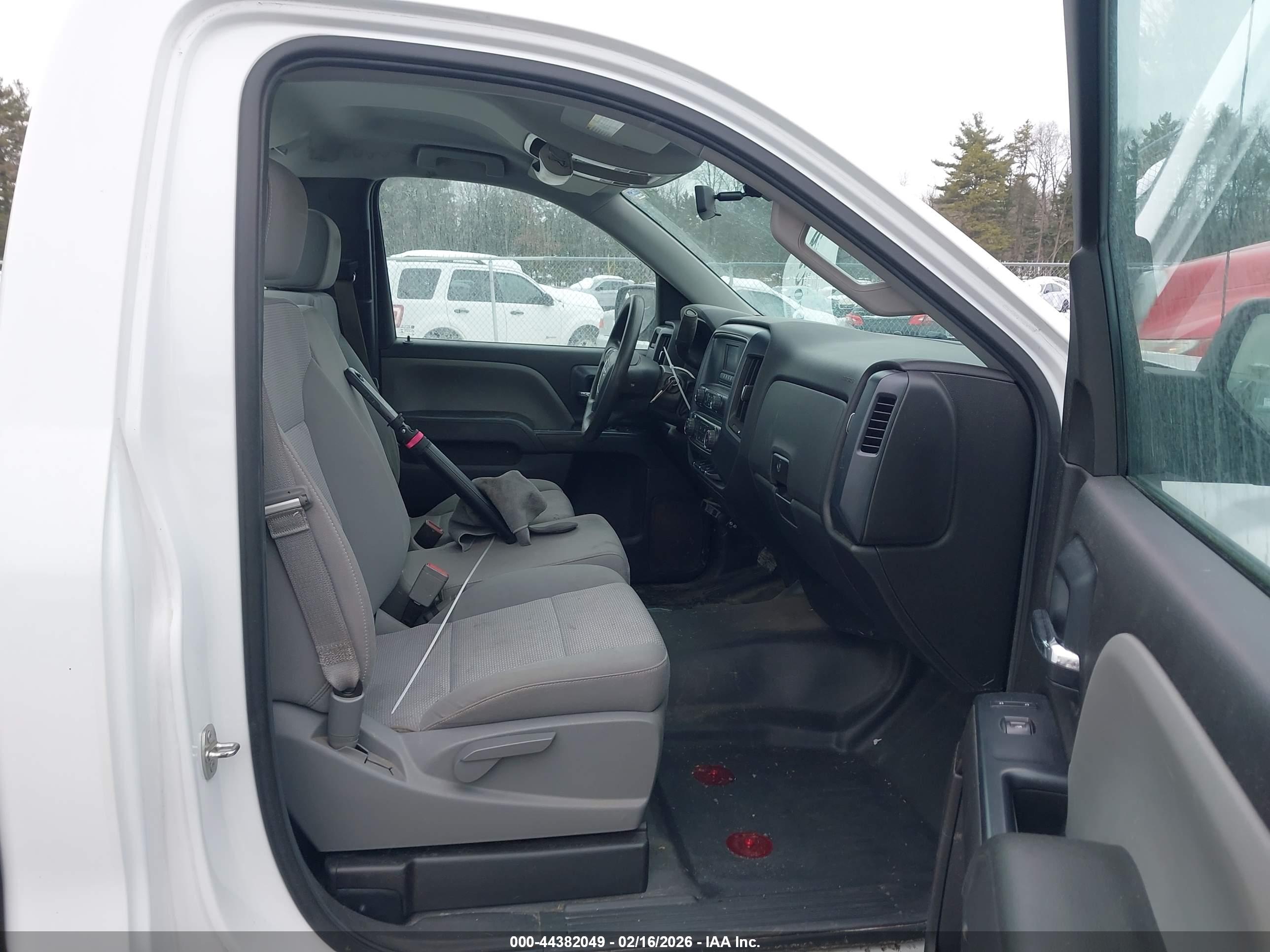 GMC SIERRA image 5