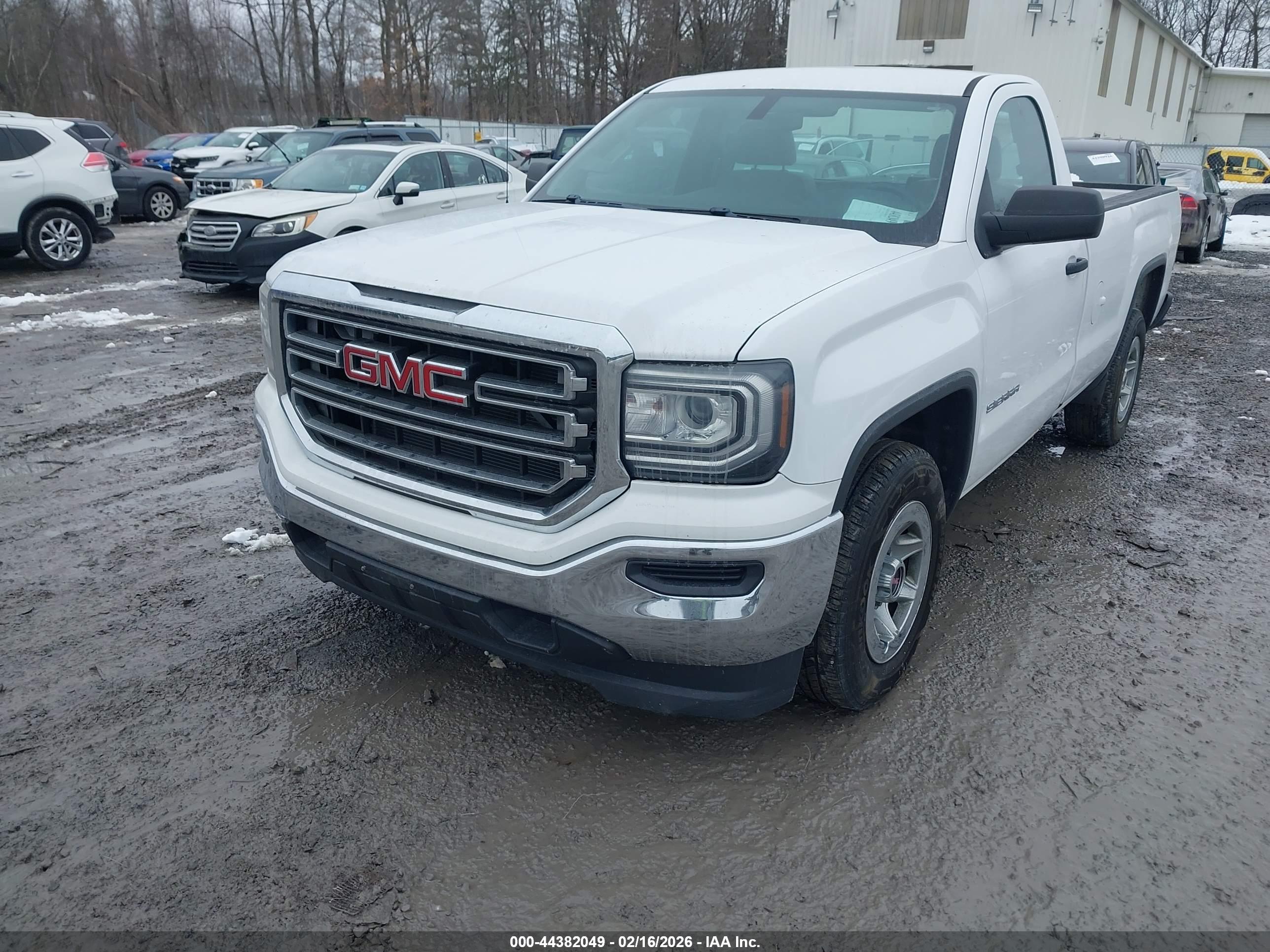 GMC SIERRA image 6