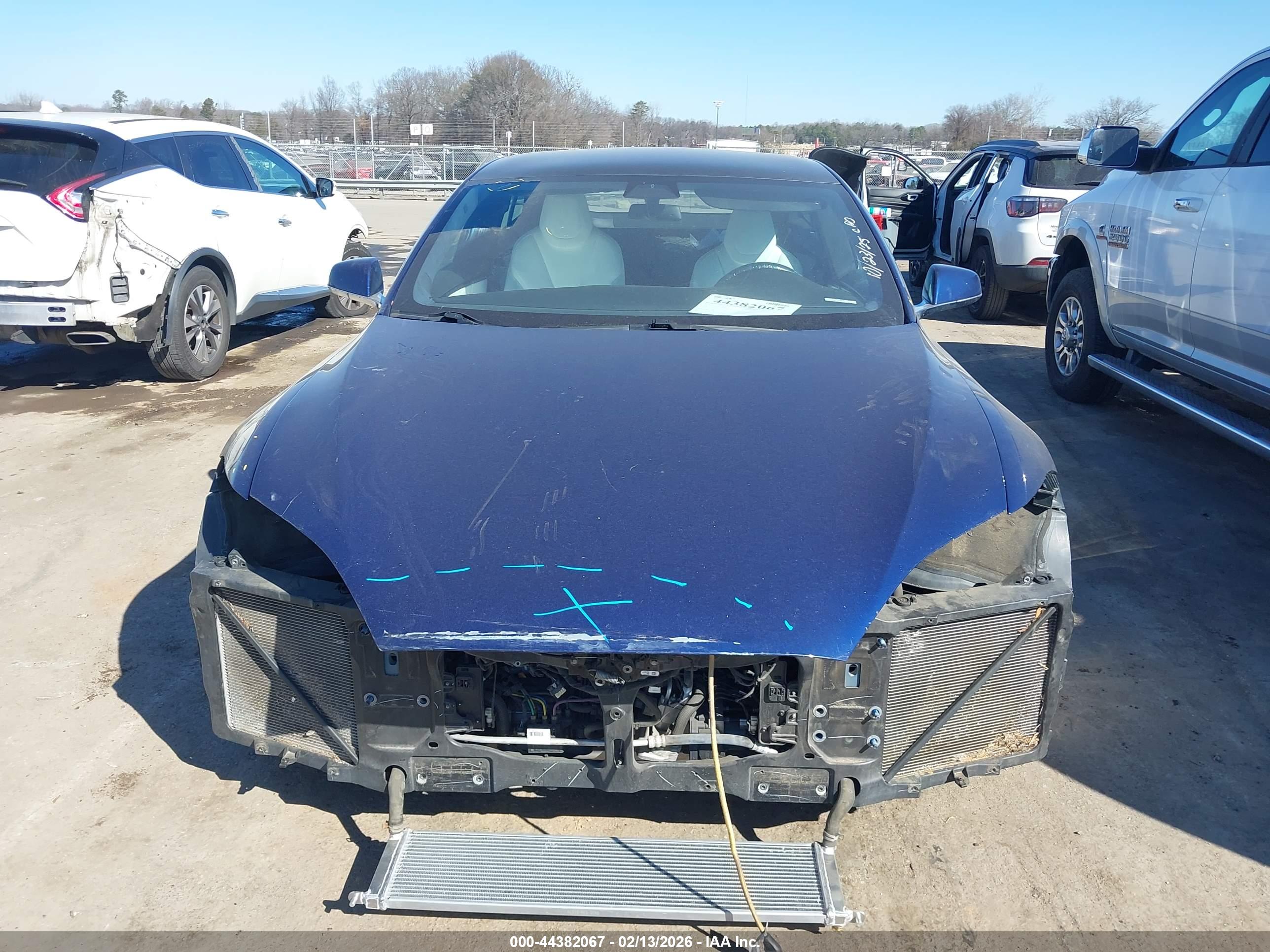 TESLA MODEL image 6