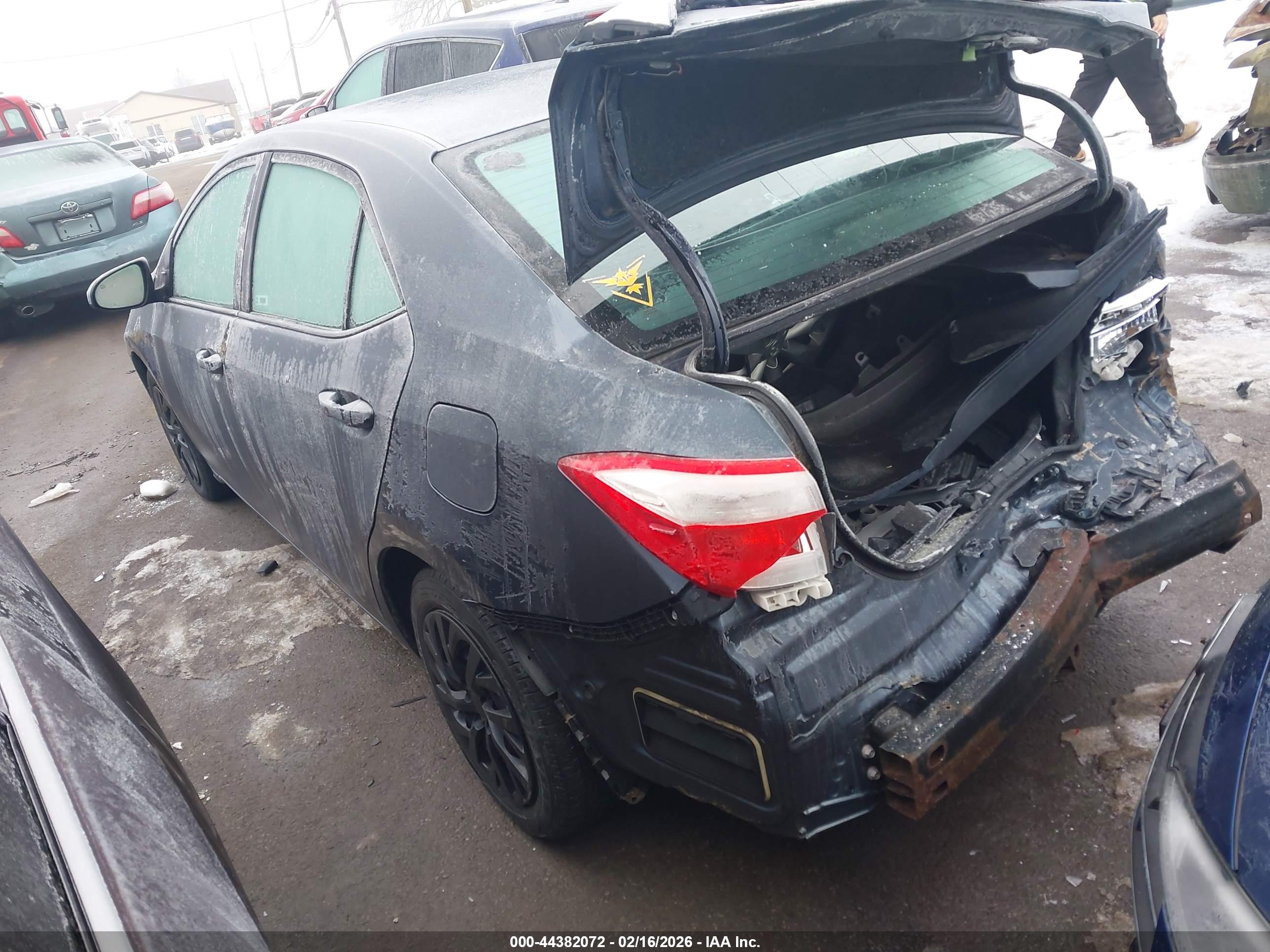 TOYOTA COROLLA image 3