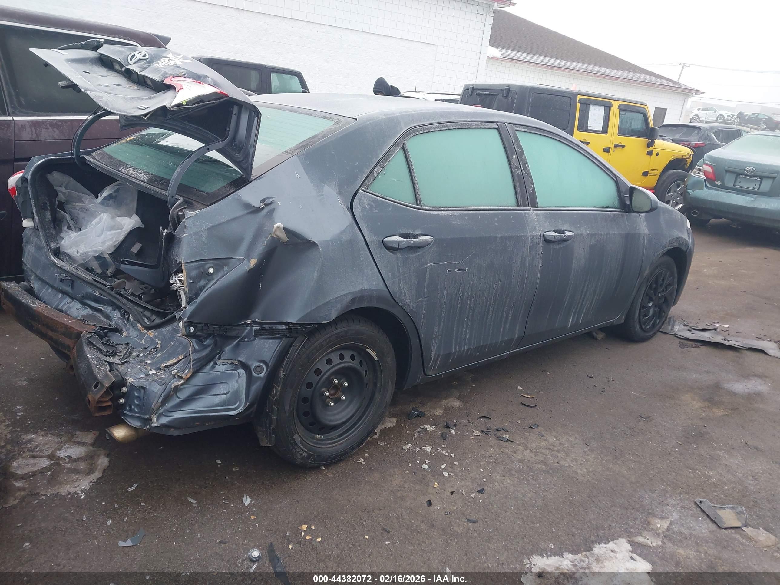 TOYOTA COROLLA image 4