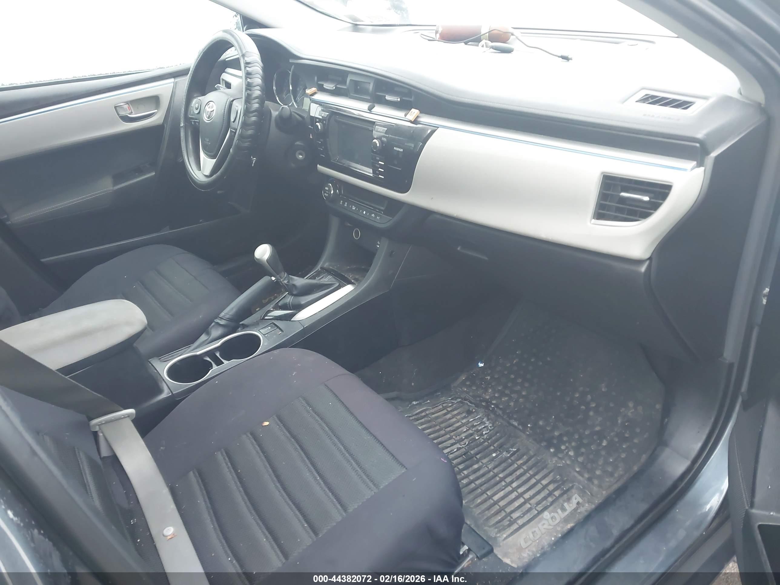 TOYOTA COROLLA image 5