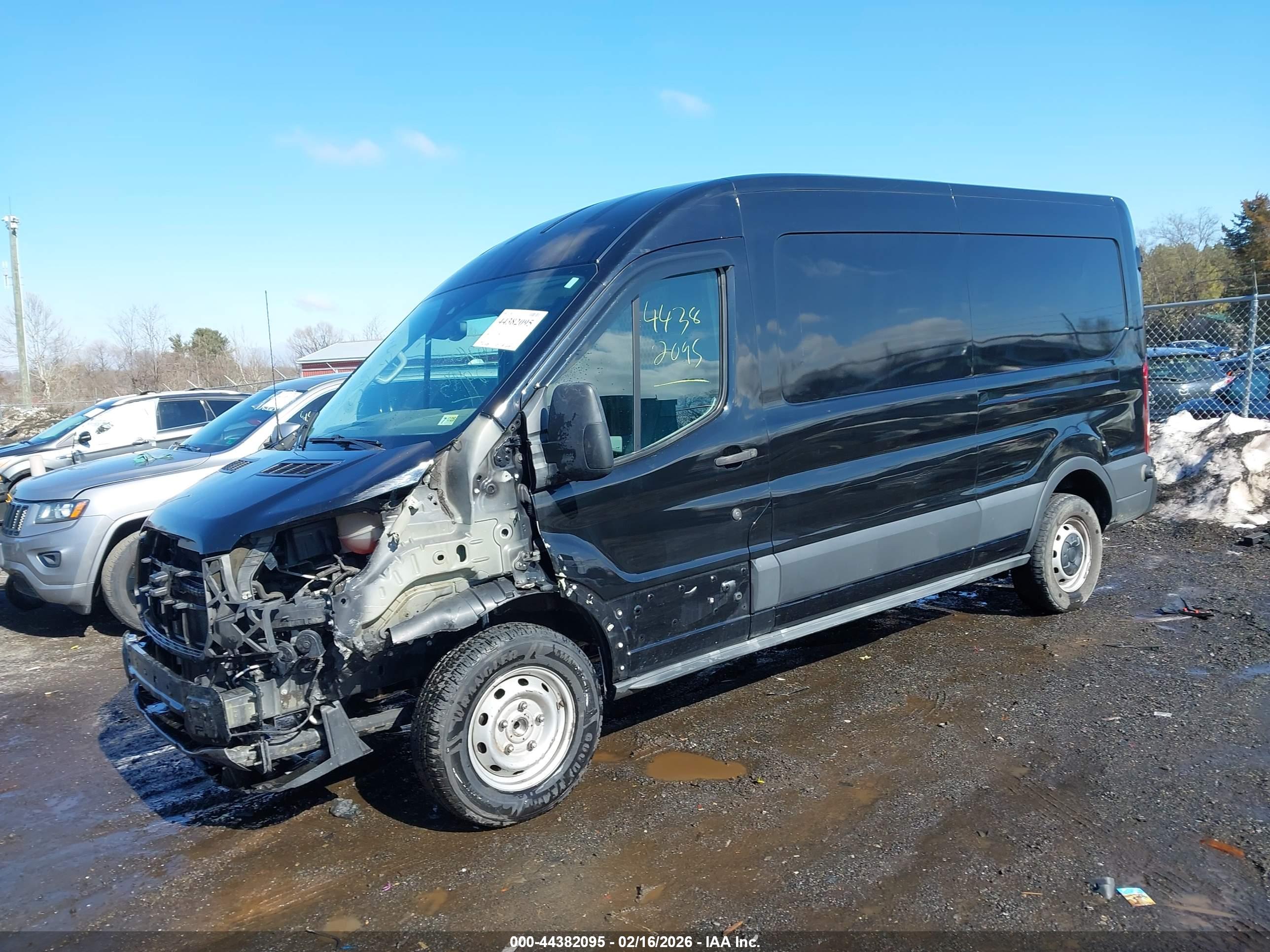 FORD TRANSIT-350 image 2