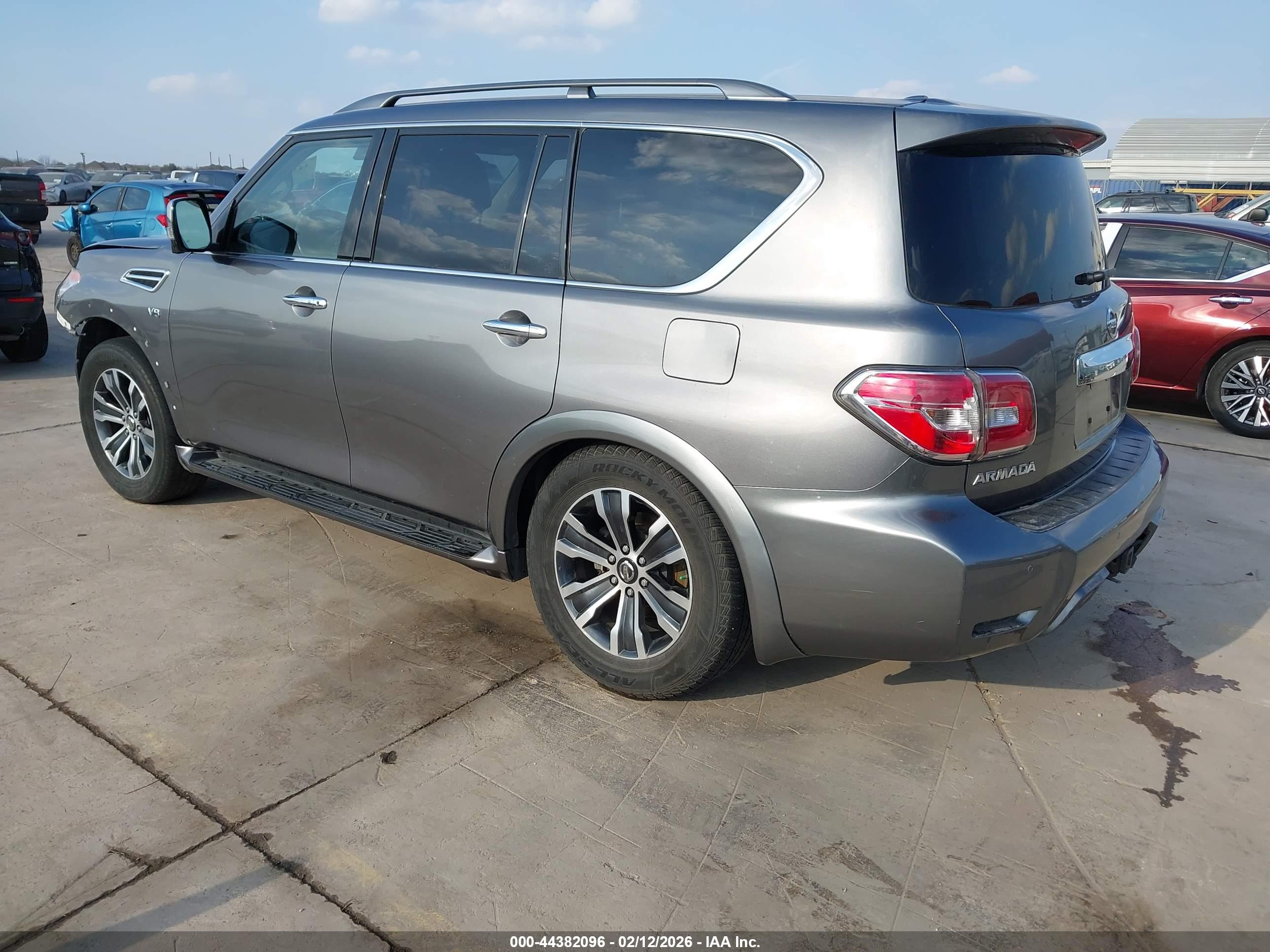 NISSAN ARMADA image 3