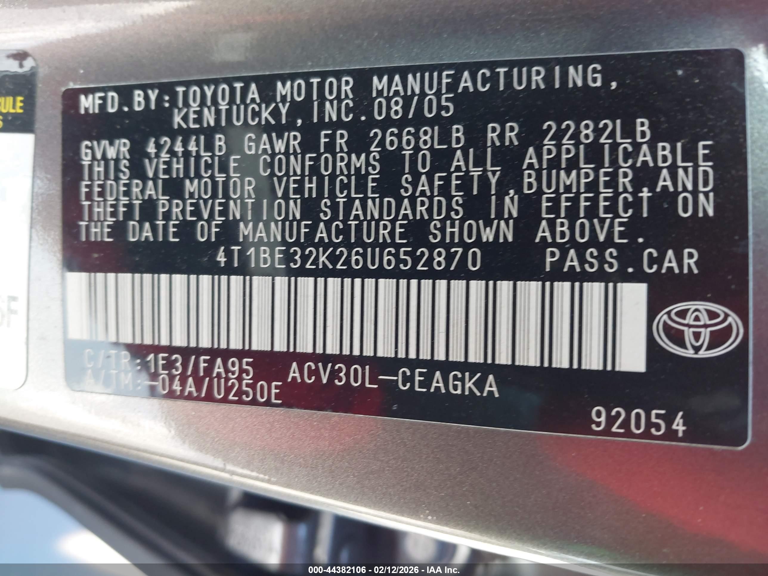 TOYOTA CAMRY image 9