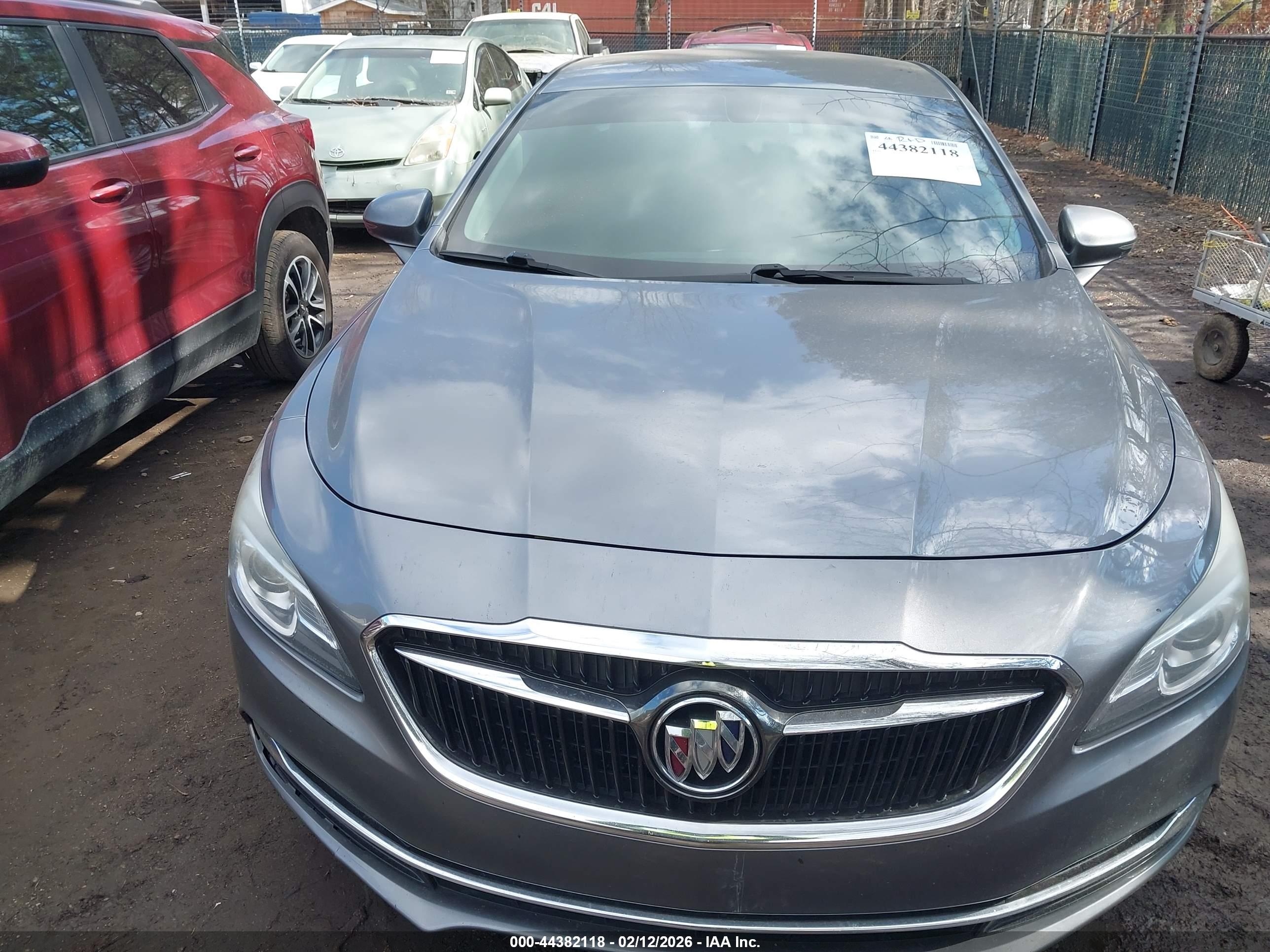 BUICK LACROSSE image 6