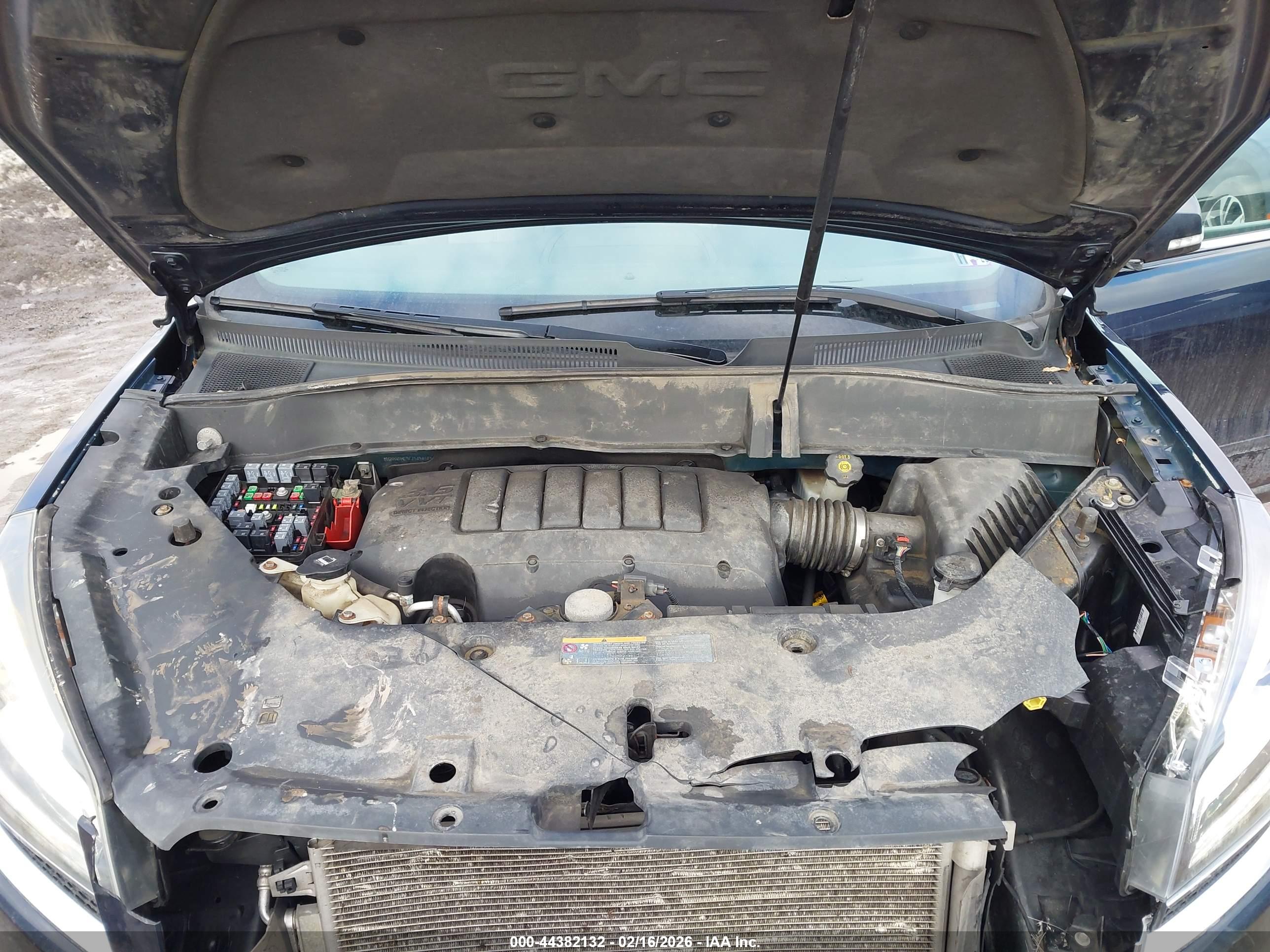 GMC ACADIA image 10