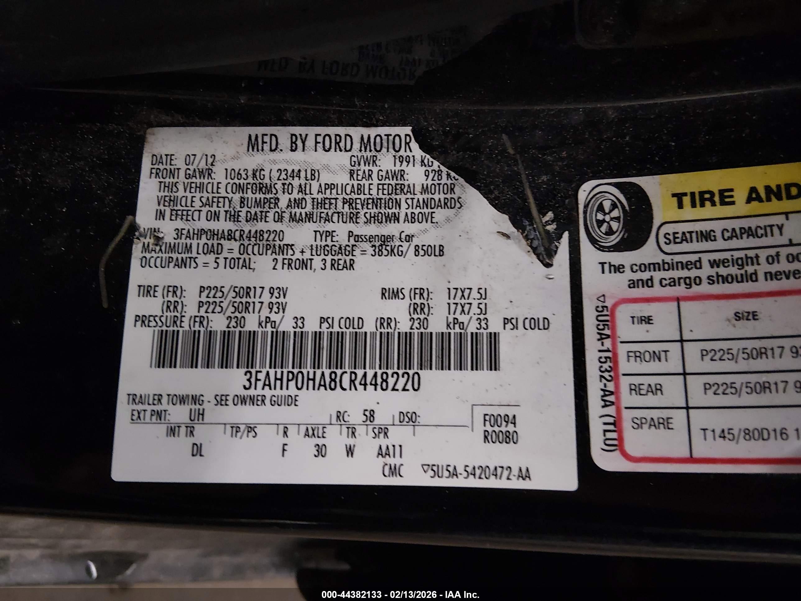 FORD FUSION image 9