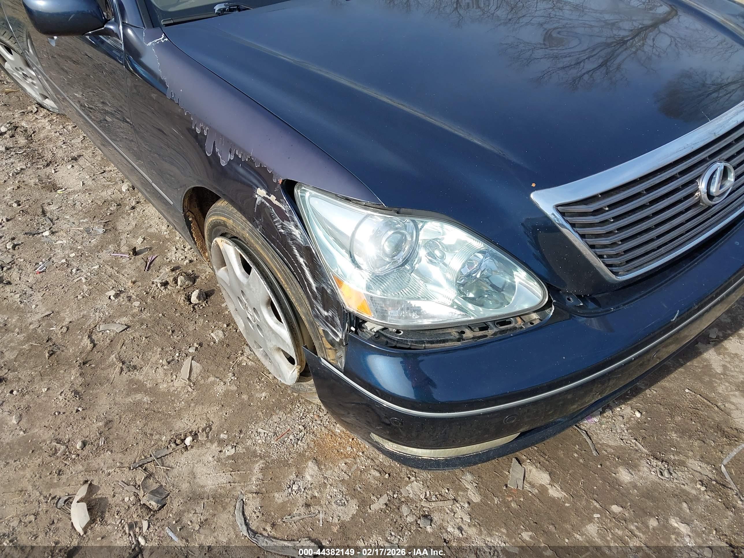 LEXUS LS image 6