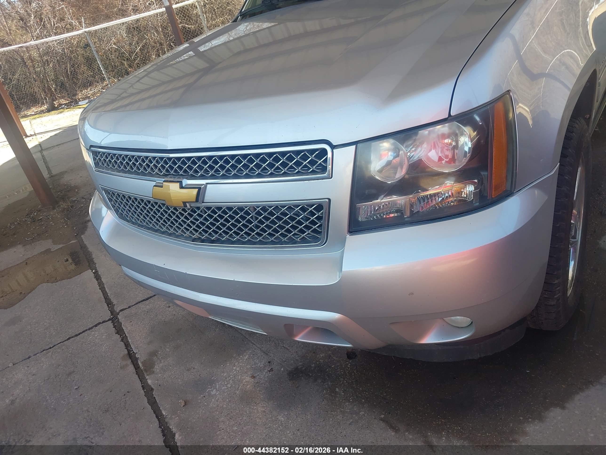 CHEVROLET TAHOE image 6