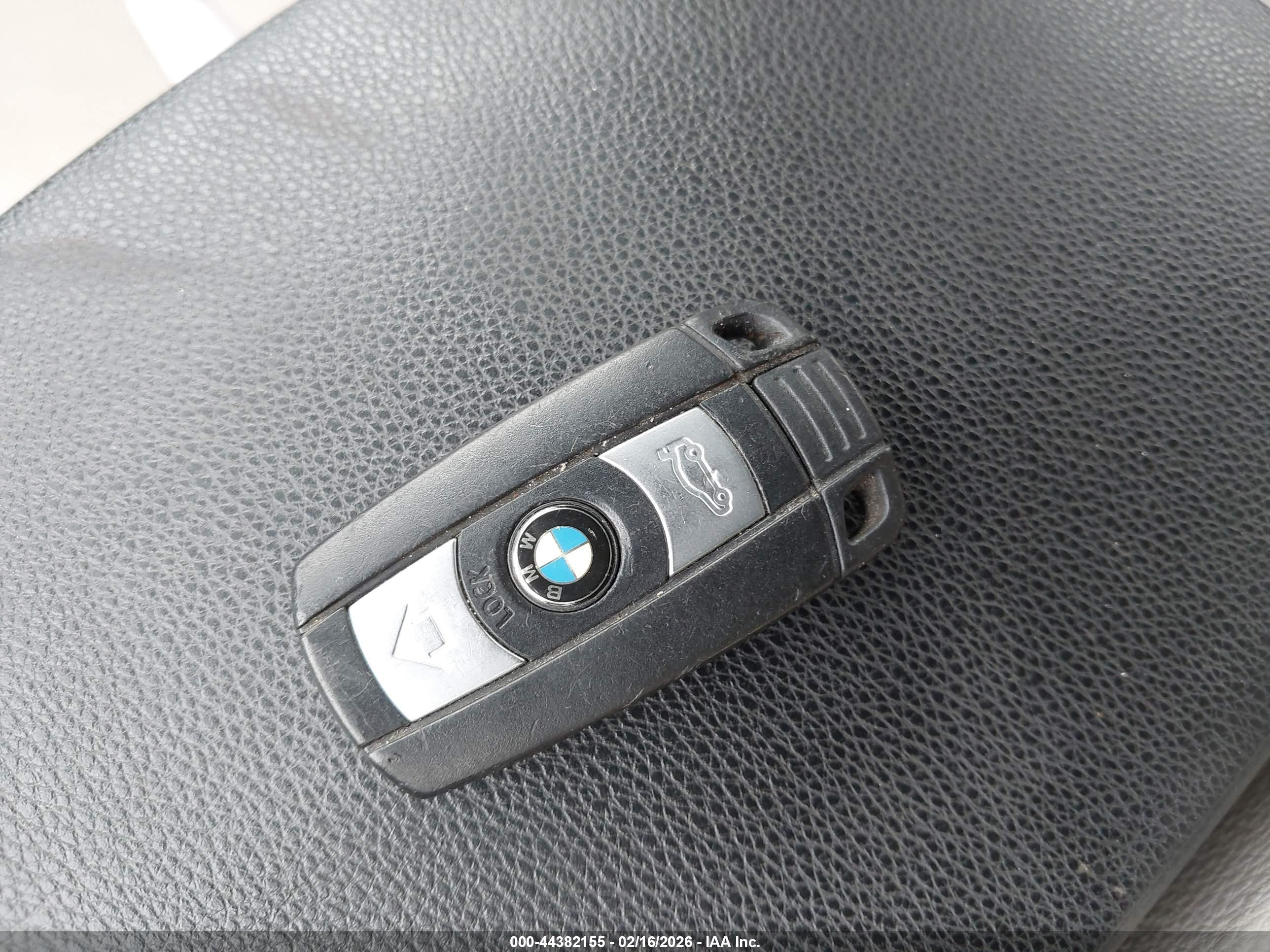 BMW 128I image 11