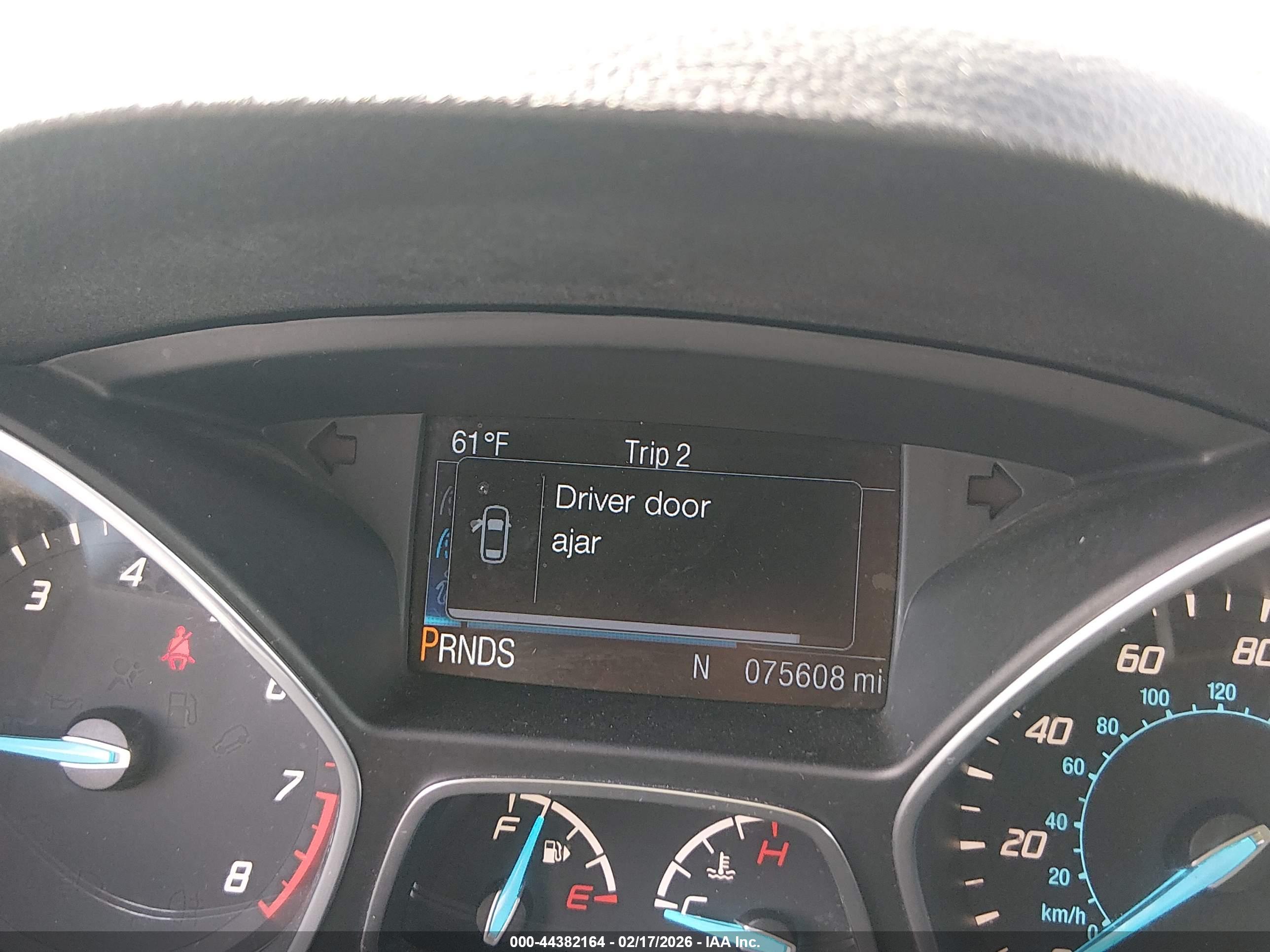 FORD ESCAPE image 7
