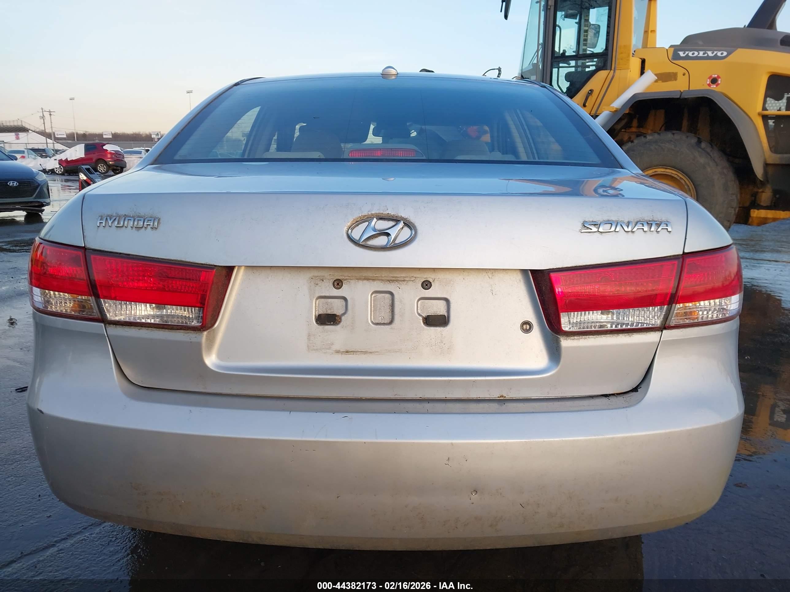 HYUNDAI SONATA image 6