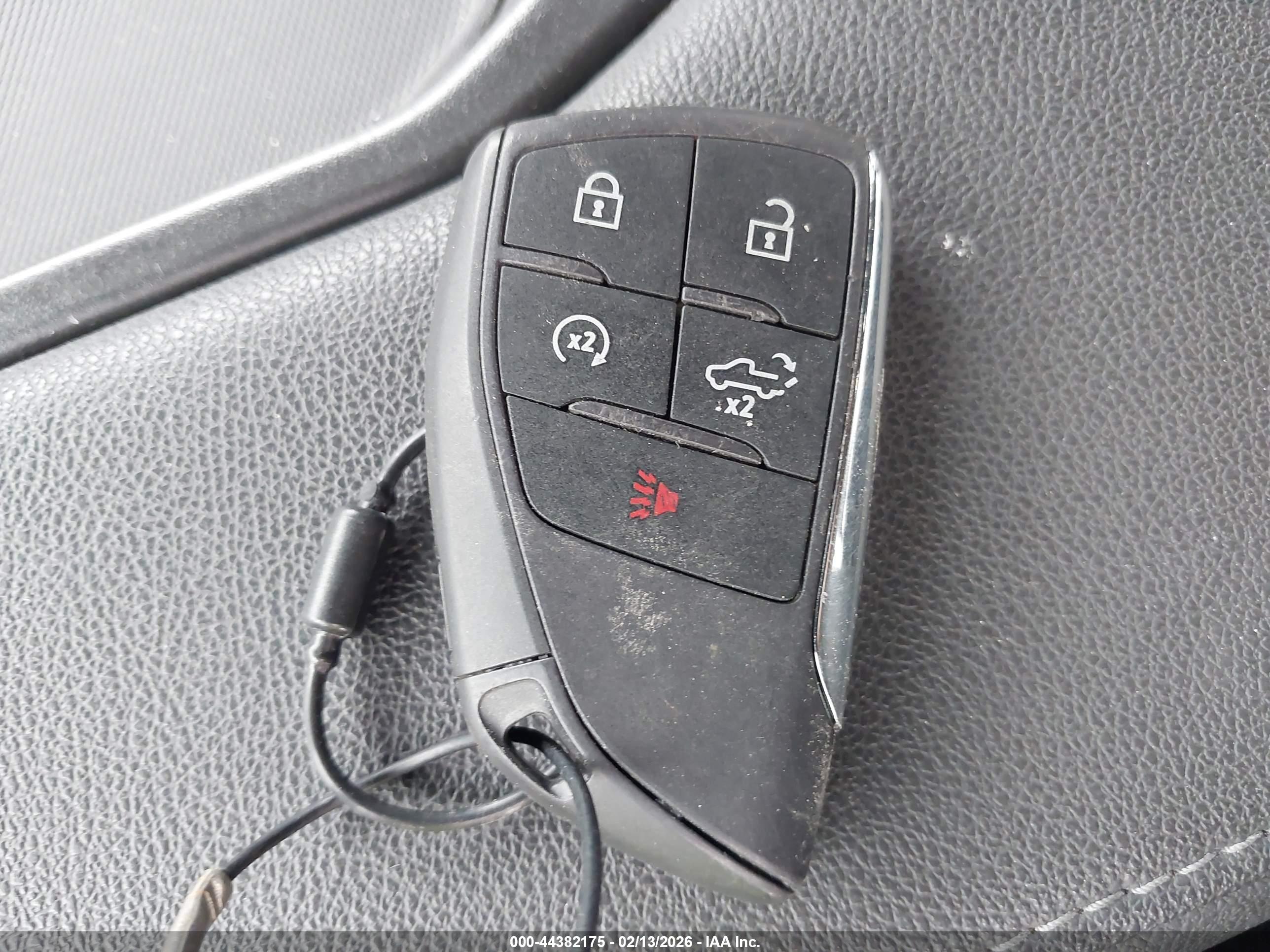 GMC SIERRA image 11