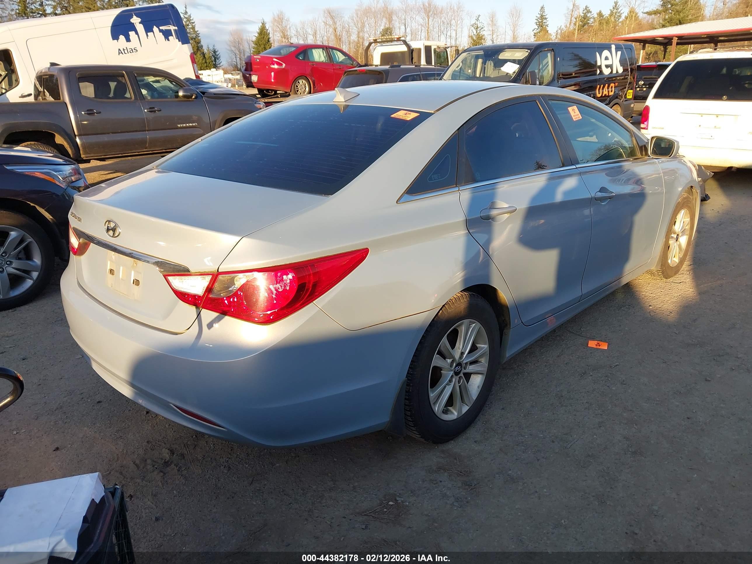 HYUNDAI SONATA image 4