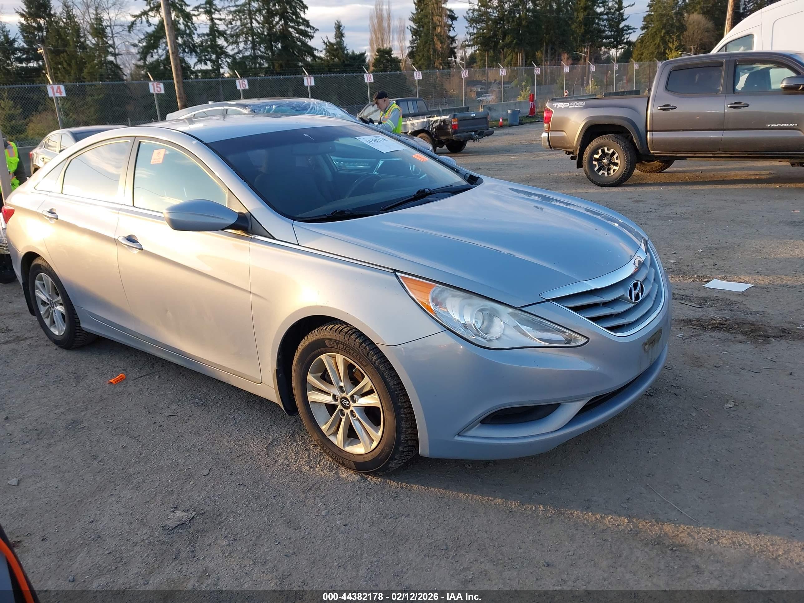 HYUNDAI SONATA image 6