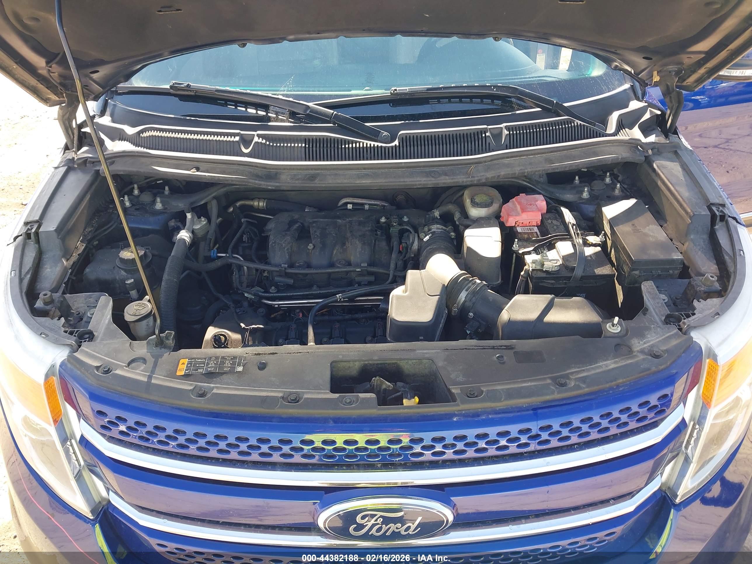 FORD EXPLORER image 10