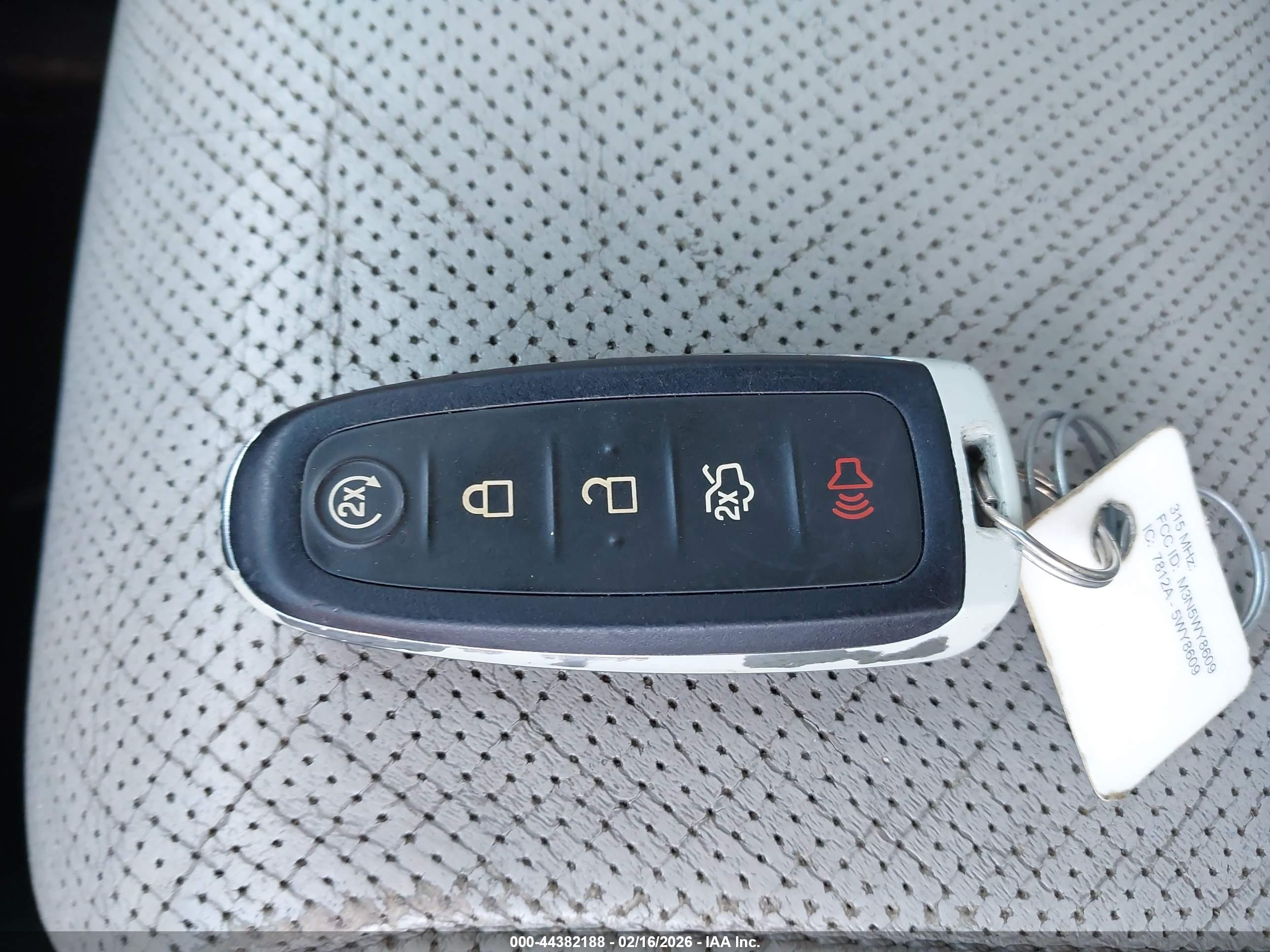 FORD EXPLORER image 11