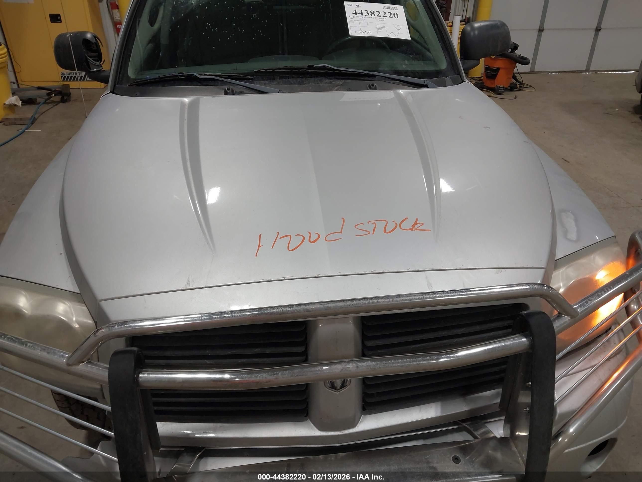 DODGE DAKOTA image 10