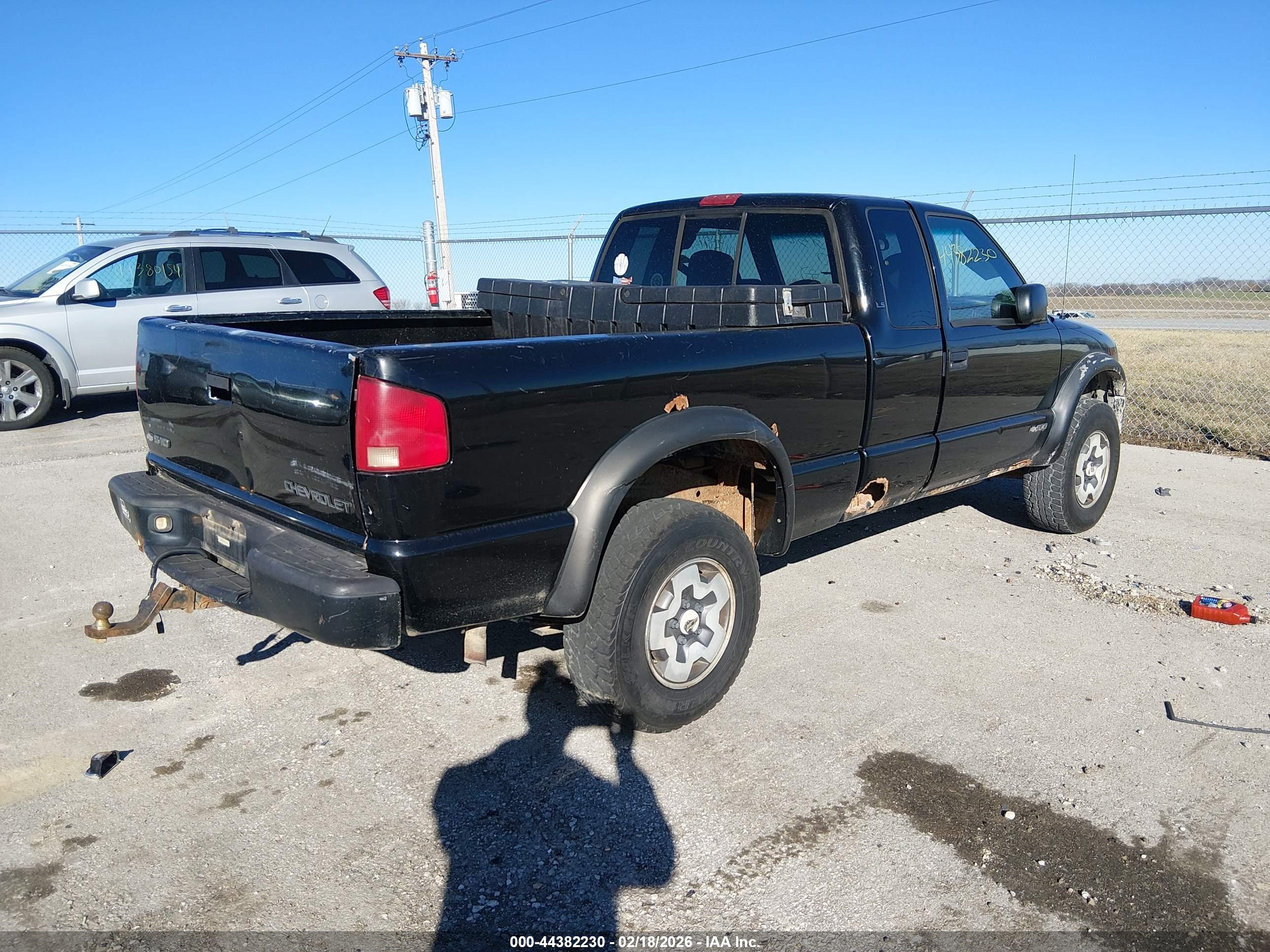 CHEVROLET S-10 image 4