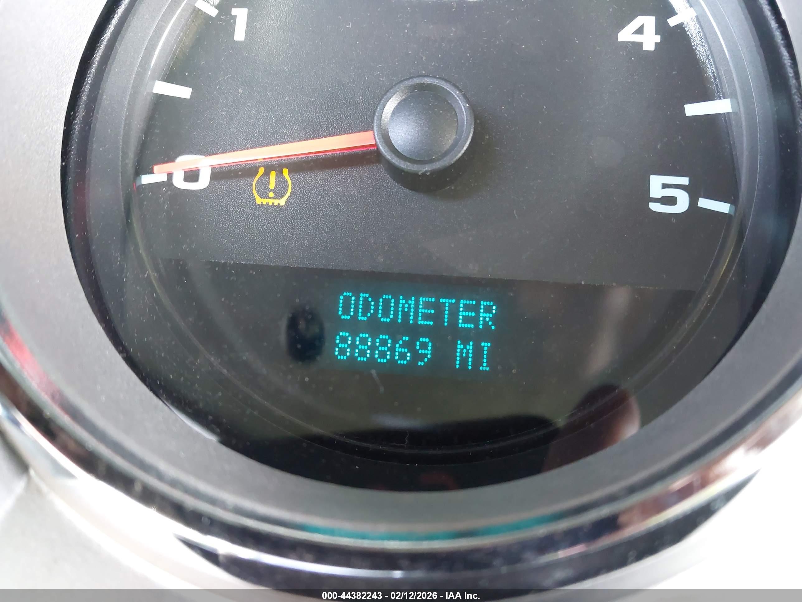 CHEVROLET SILVERADO image 7