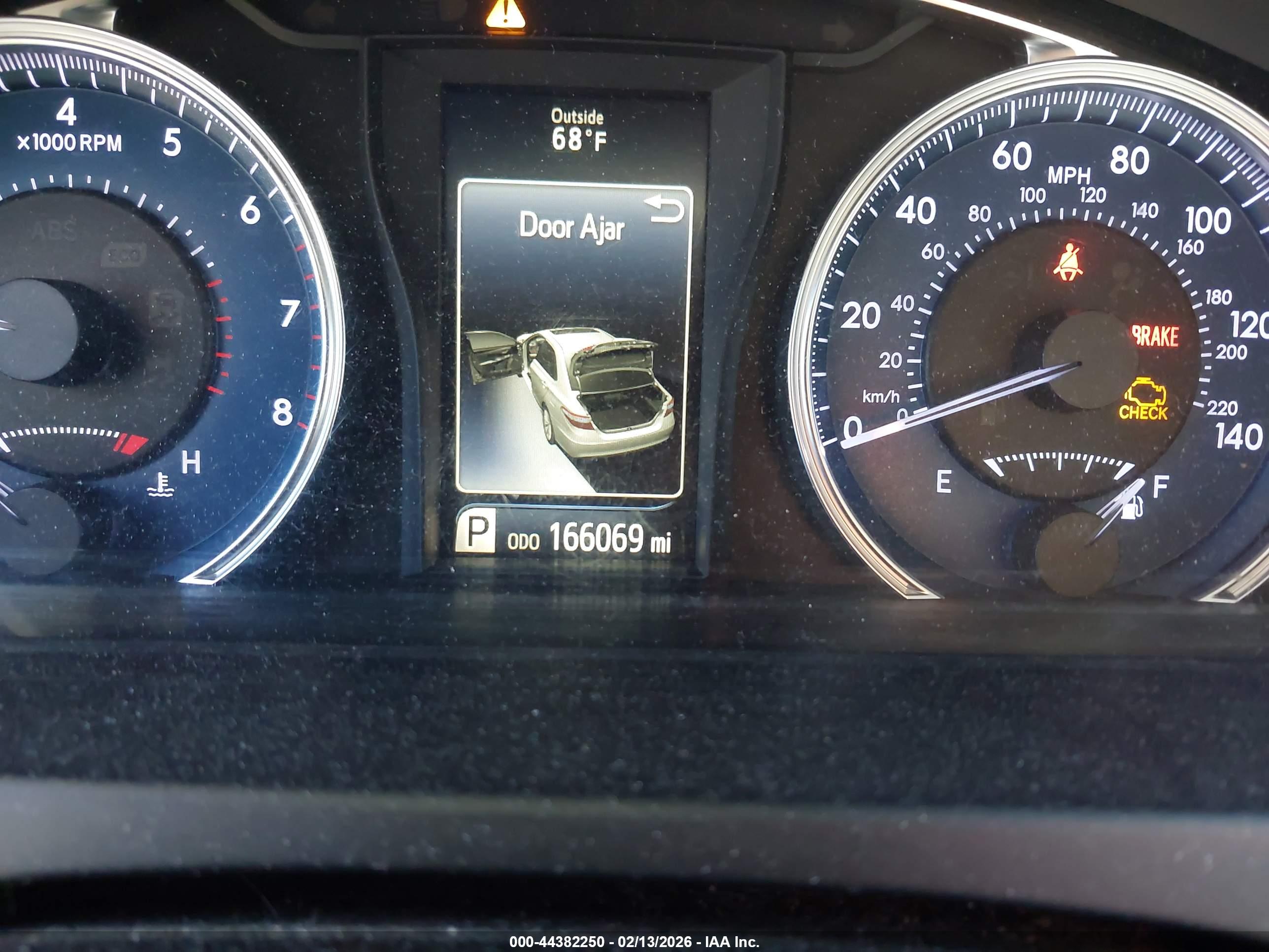 TOYOTA CAMRY image 7