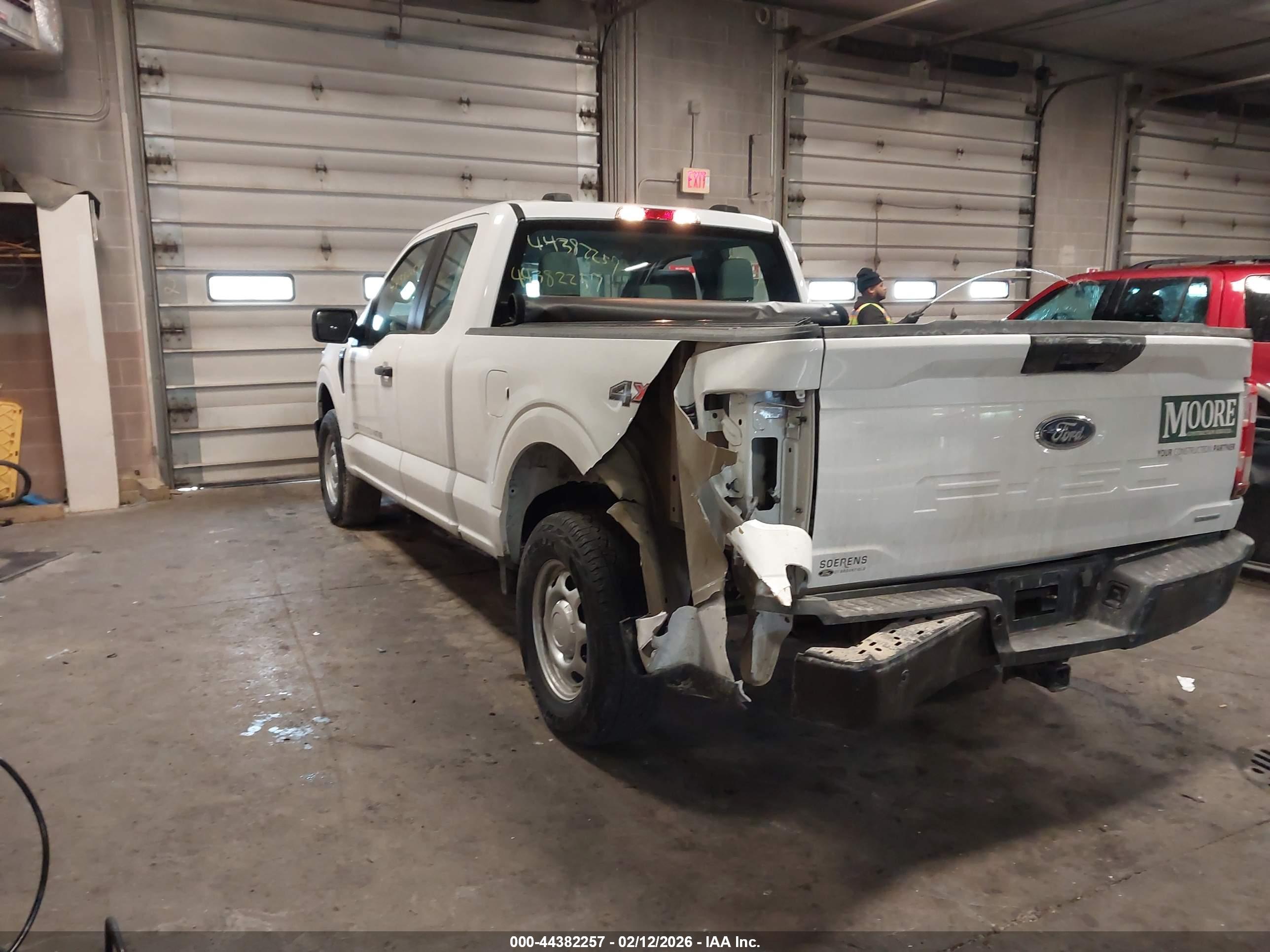 FORD F-150 image 3