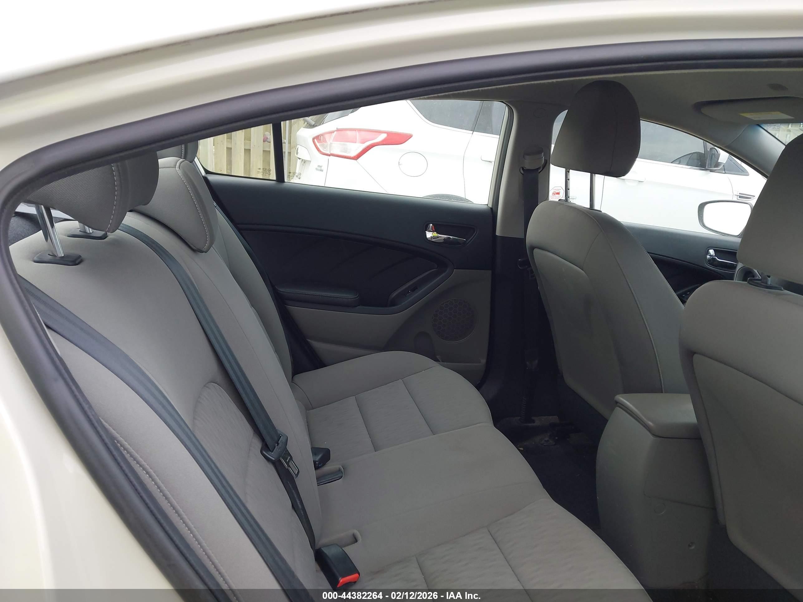 KIA FORTE image 8