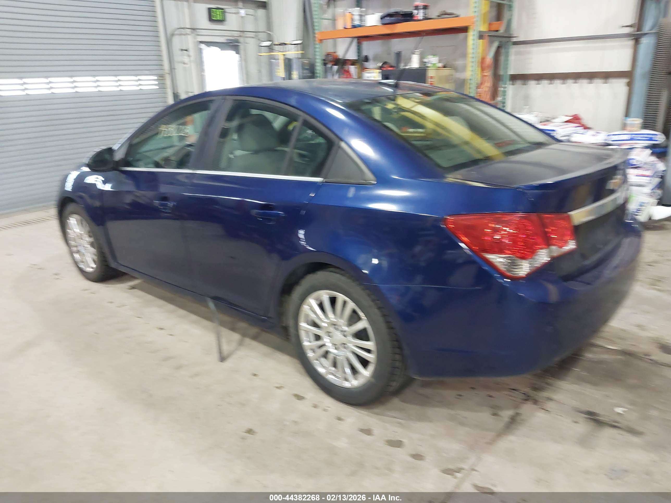 CHEVROLET CRUZE image 3