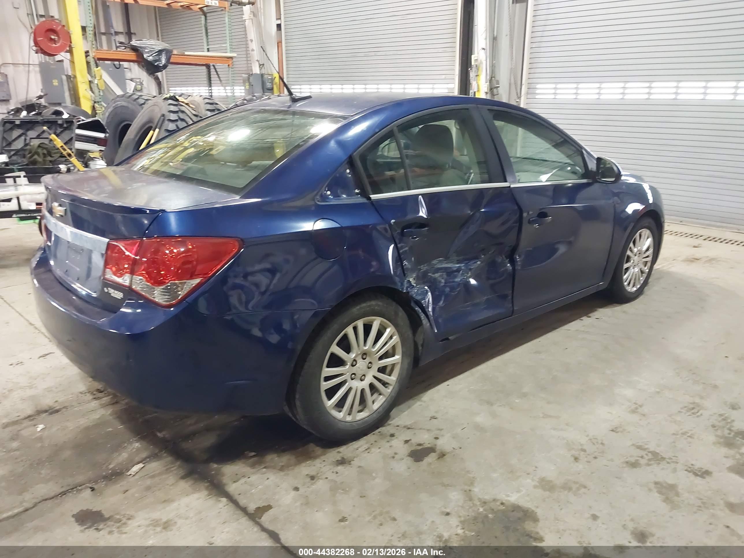CHEVROLET CRUZE image 4