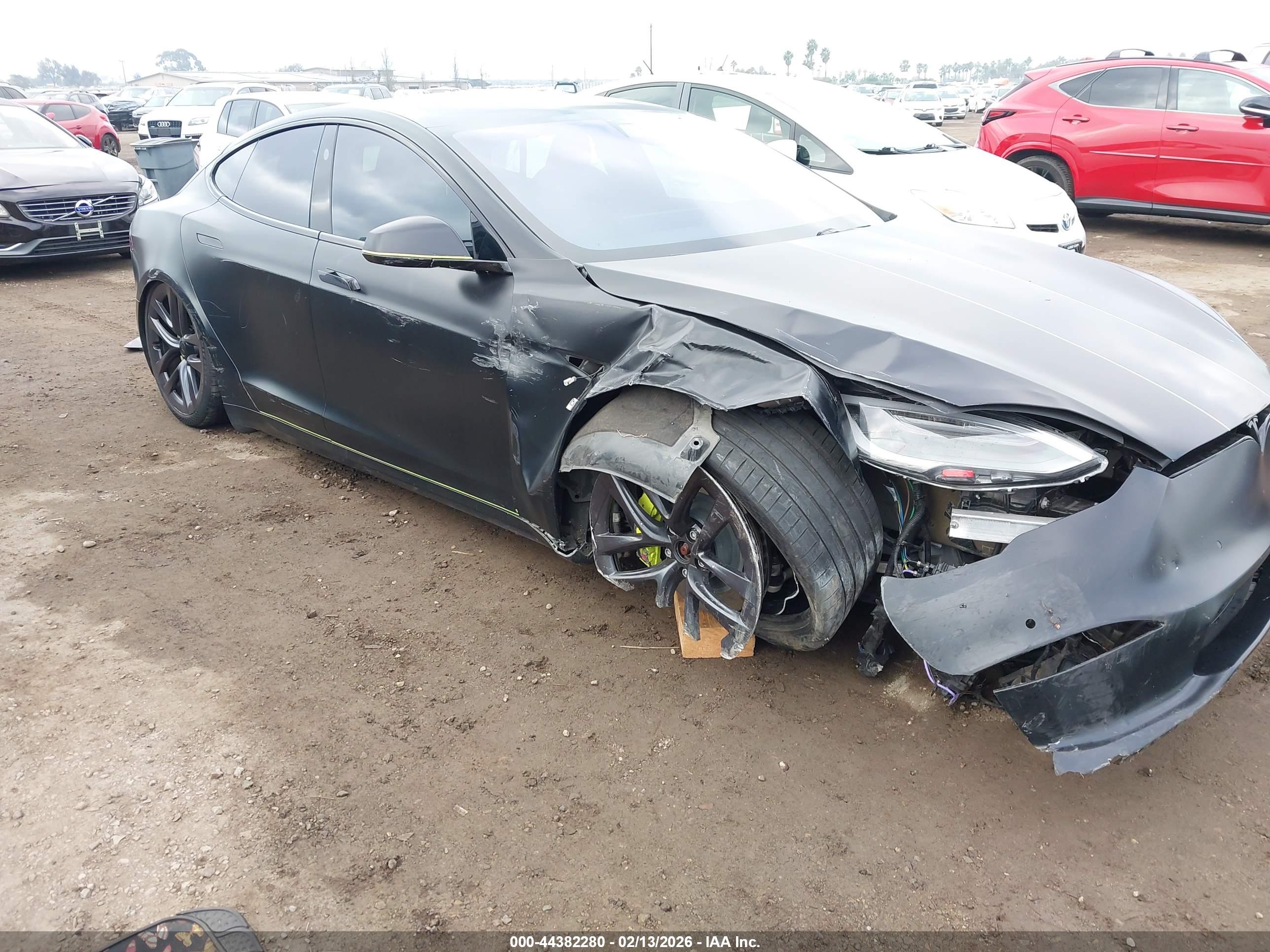 TESLA MODEL image 6