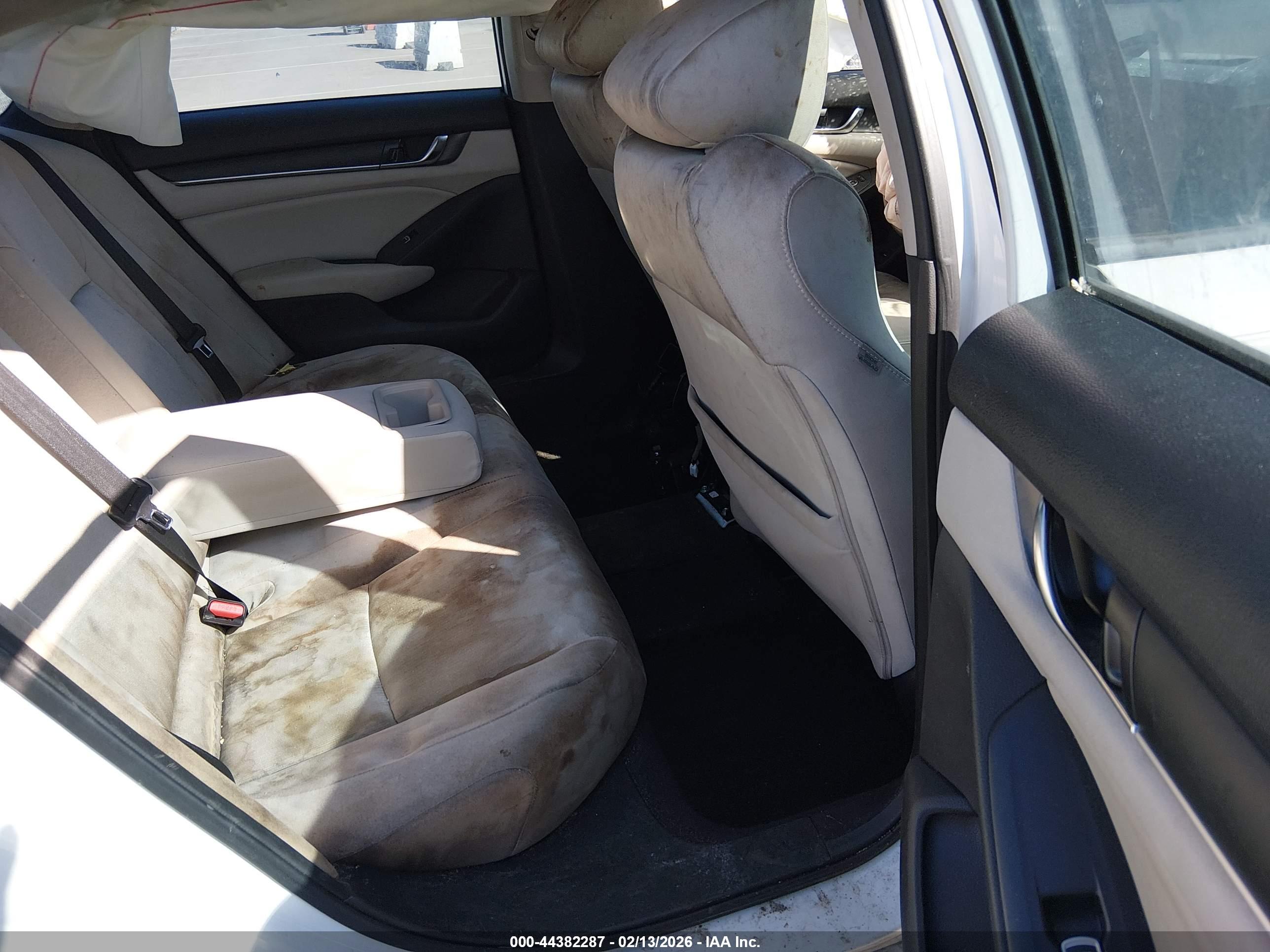 HONDA ACCORD image 8