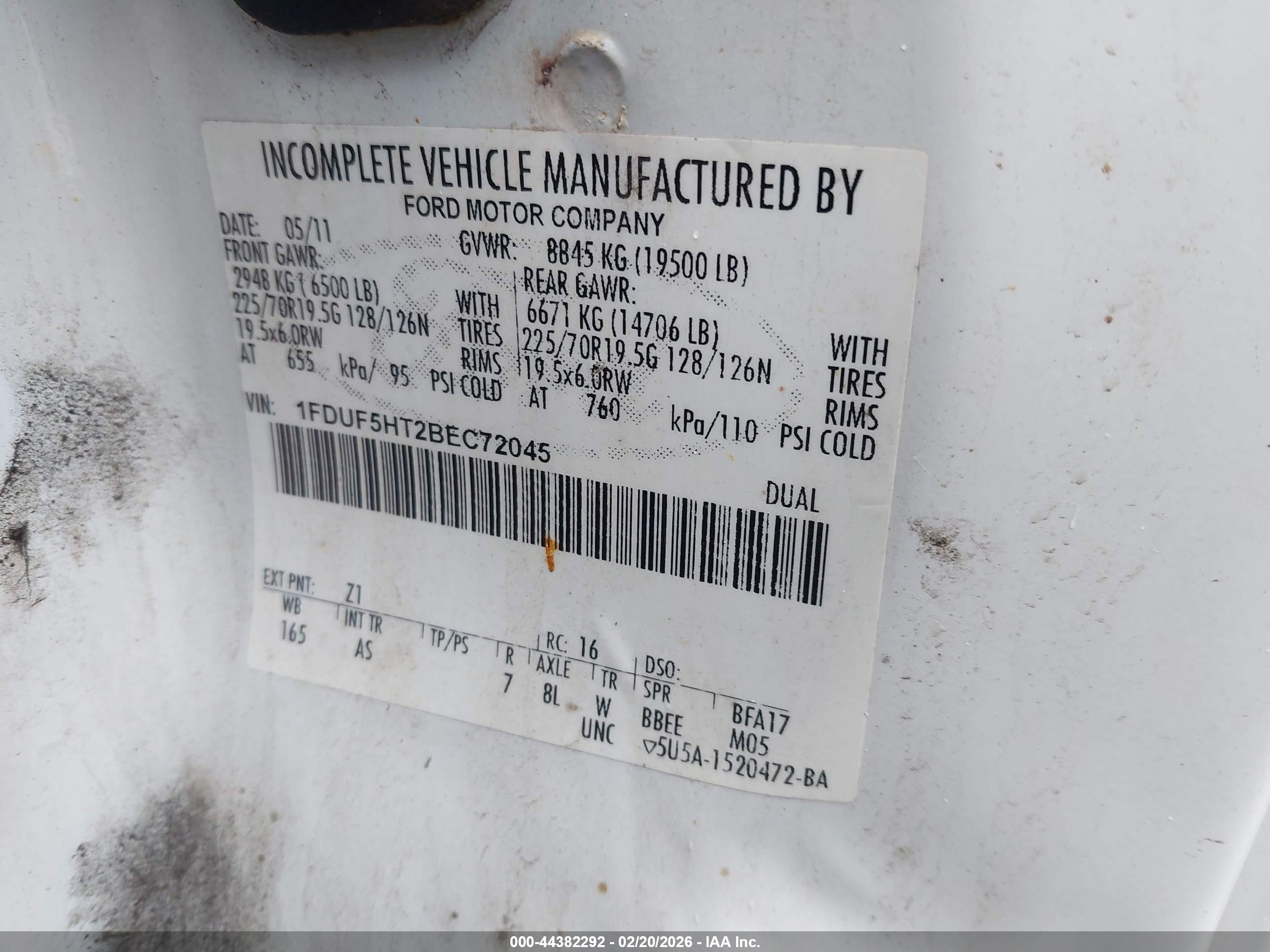 FORD F-550 image 9