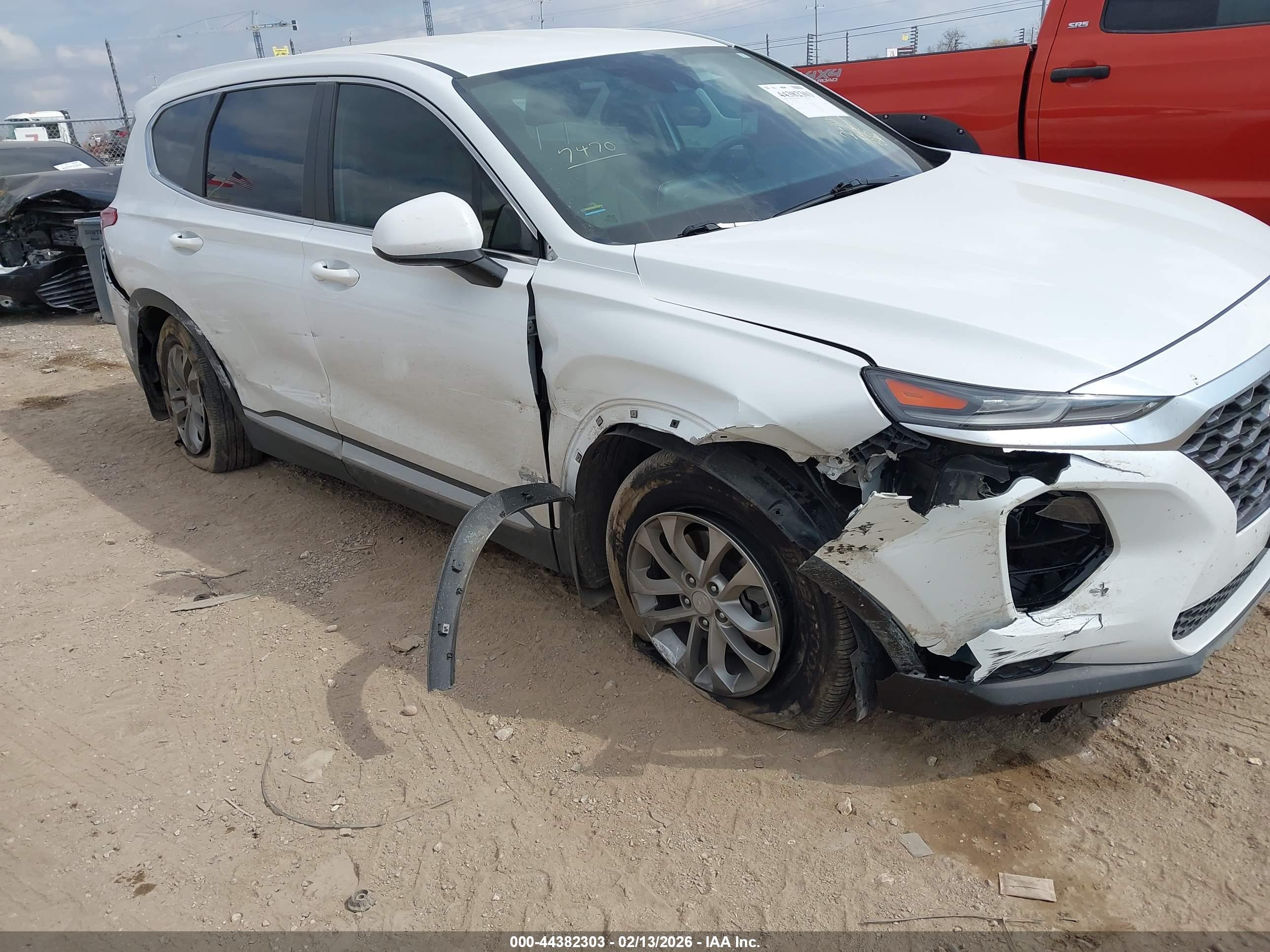 HYUNDAI SANTA image 6