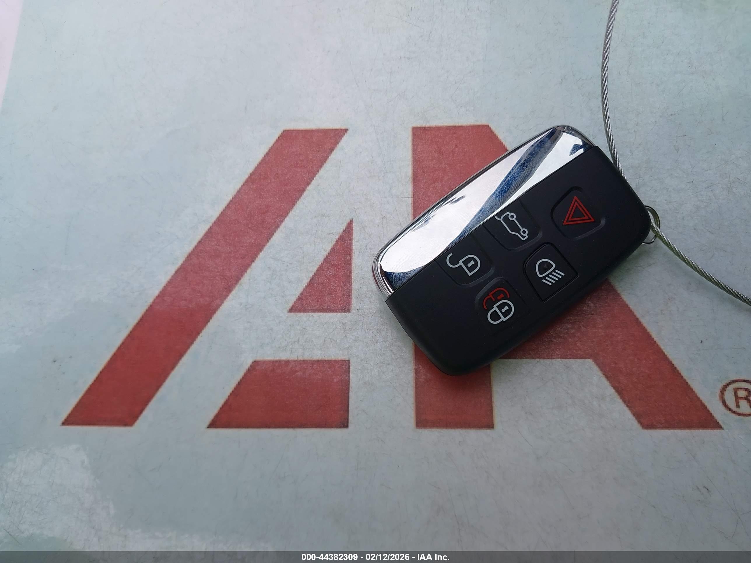 LAND ROVER image 11