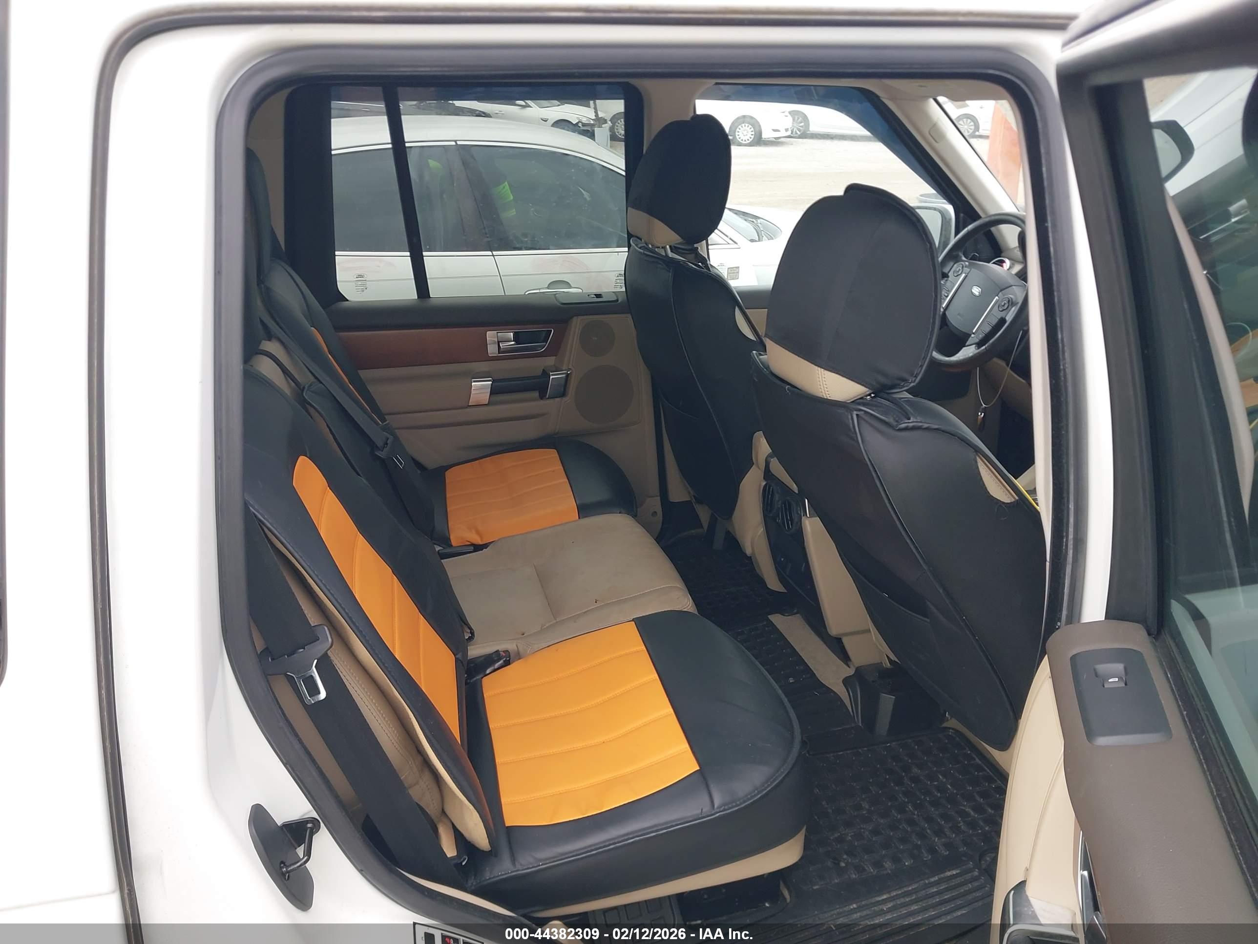 LAND ROVER image 8