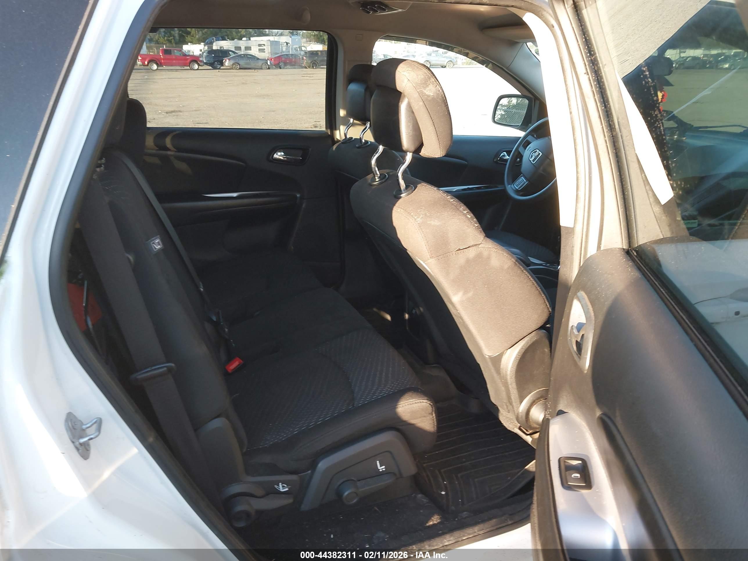 DODGE JOURNEY image 8