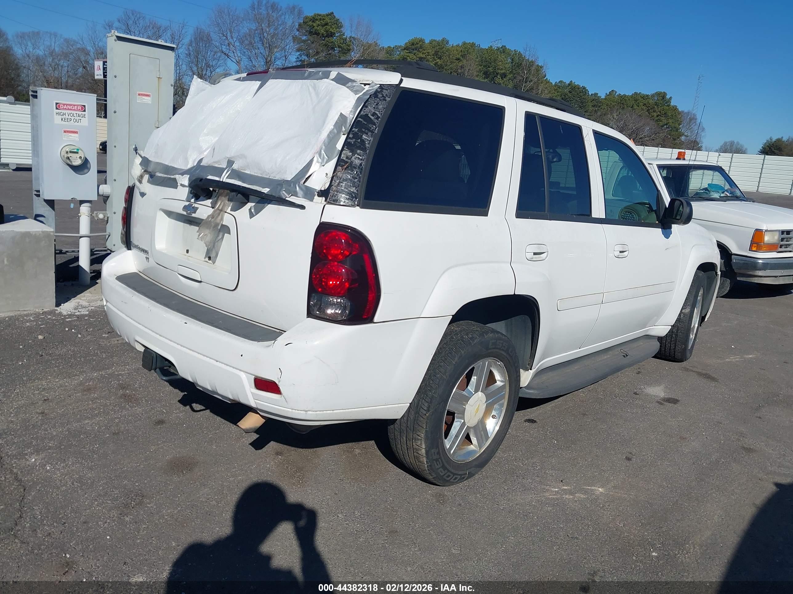 CHEVROLET TRAILBLAZER image 4