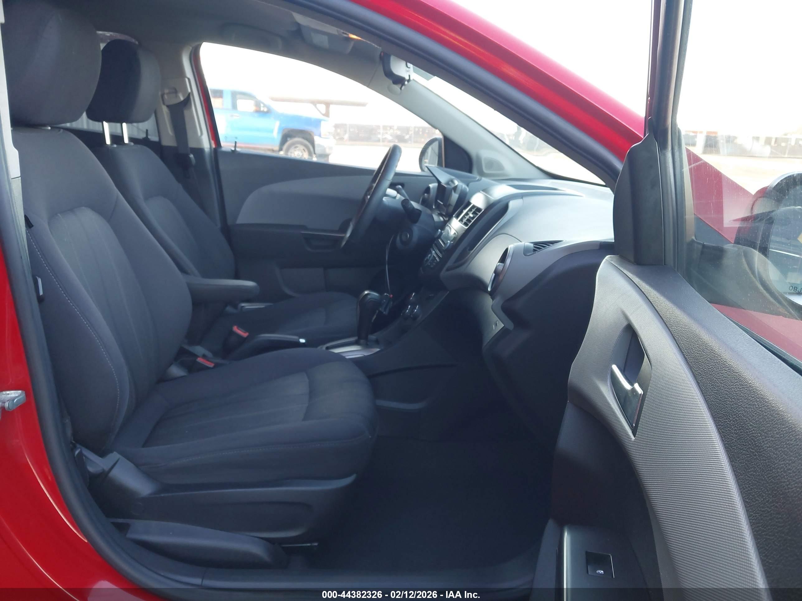 CHEVROLET SONIC image 5