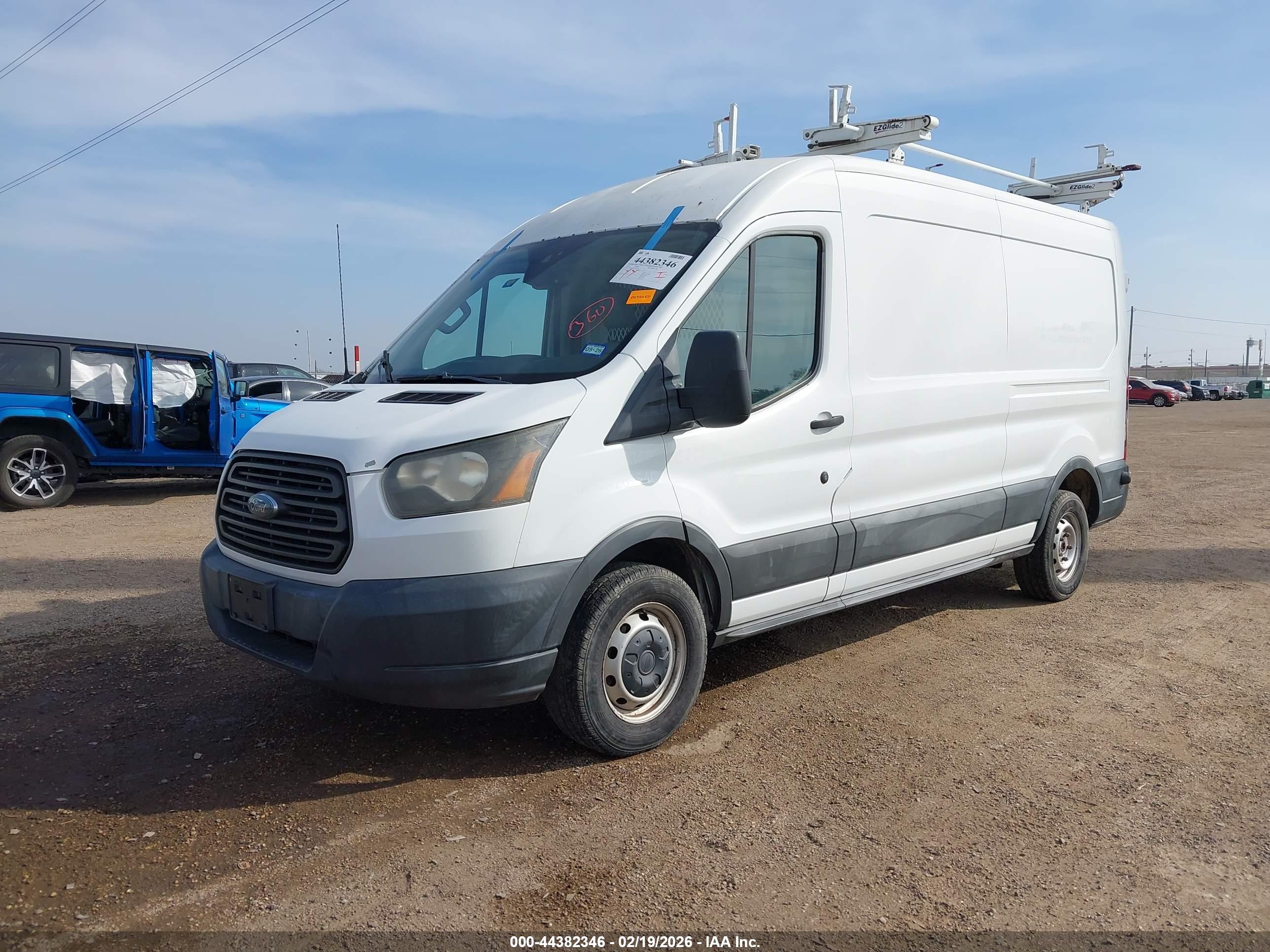 FORD TRANSIT-250 image 2