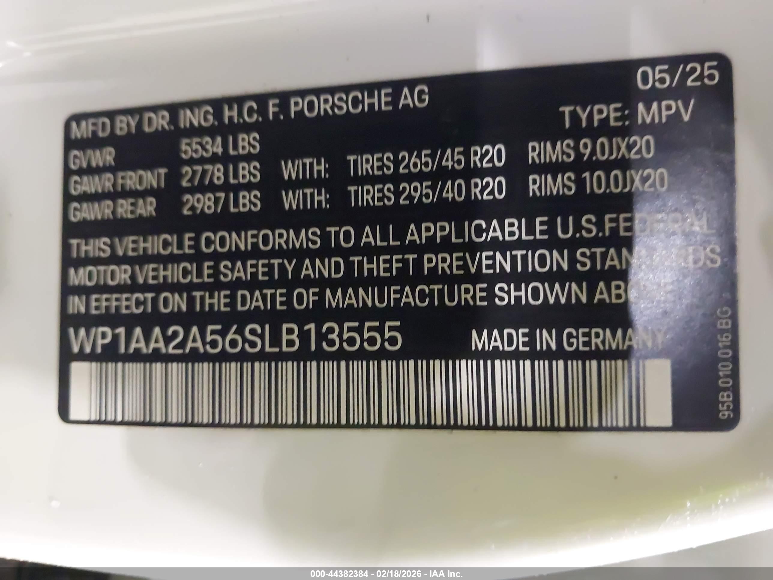 PORSCHE MACAN image 9