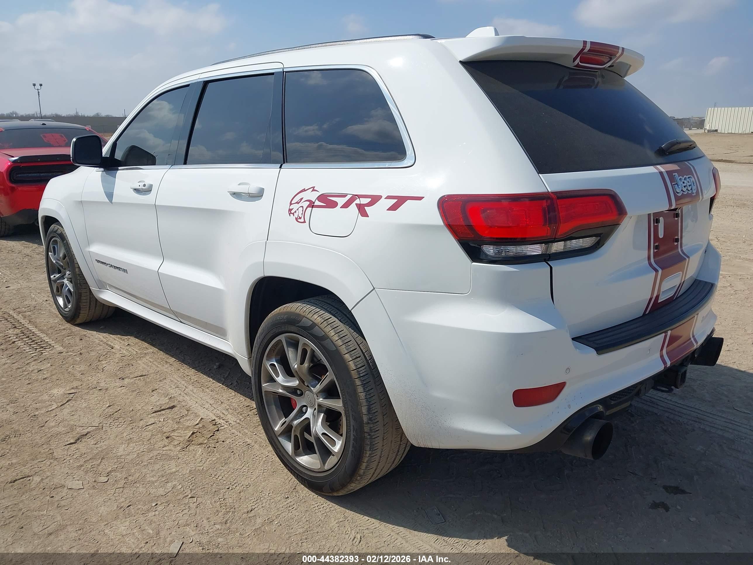 JEEP GRAND image 3