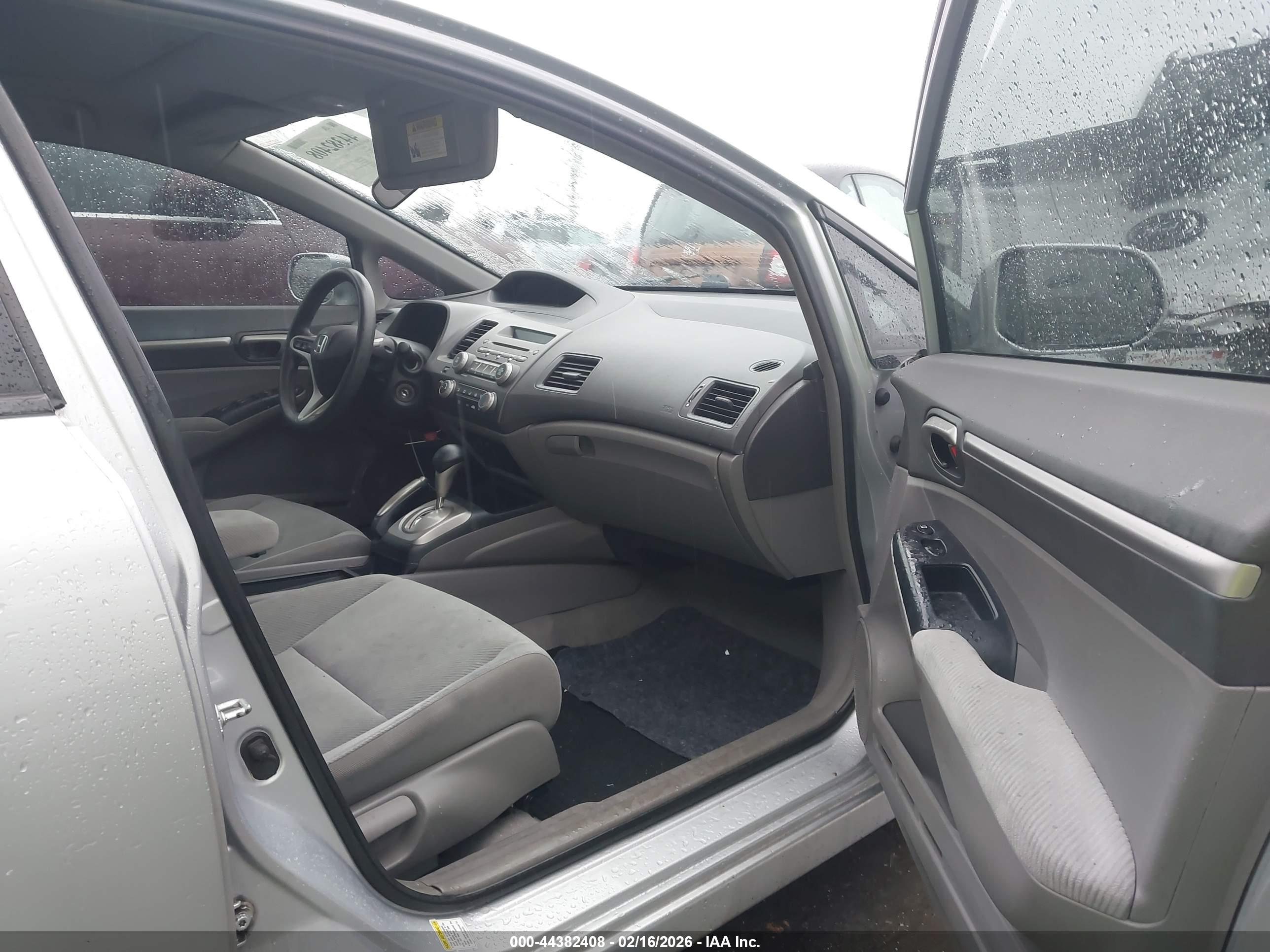 HONDA CIVIC image 5
