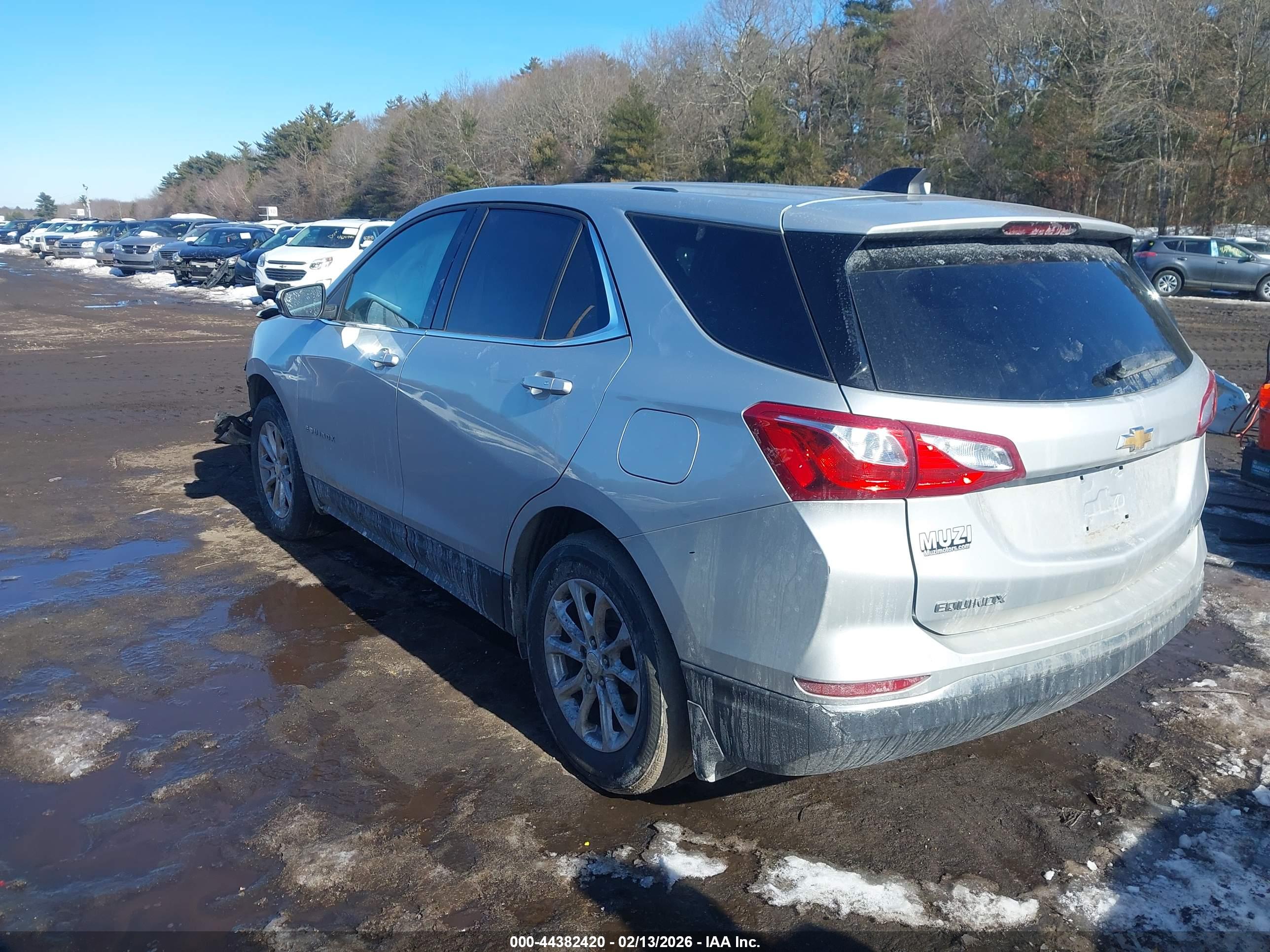 CHEVROLET EQUINOX image 3