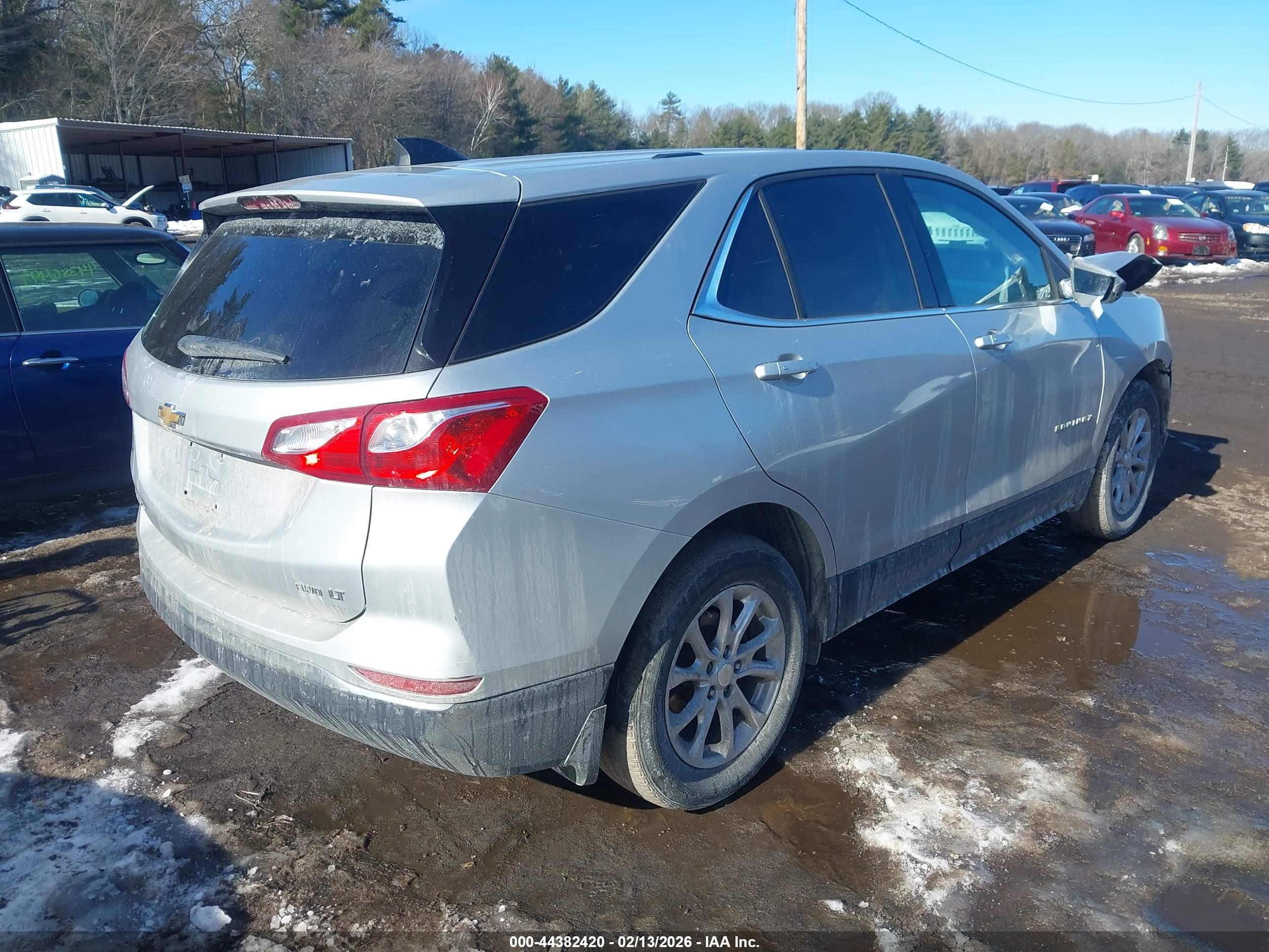 CHEVROLET EQUINOX image 4