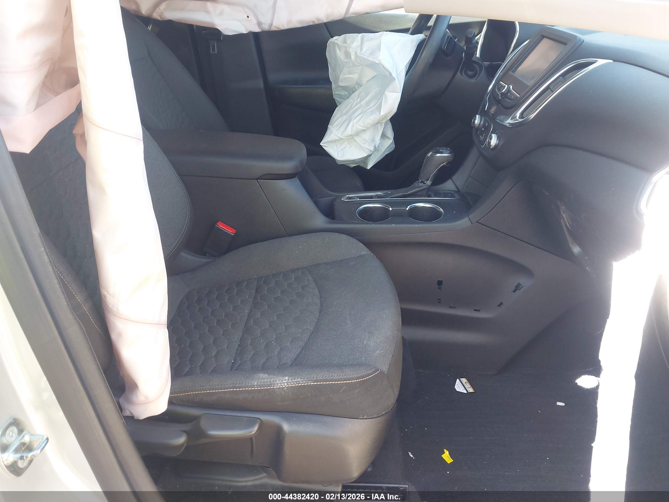 CHEVROLET EQUINOX image 5
