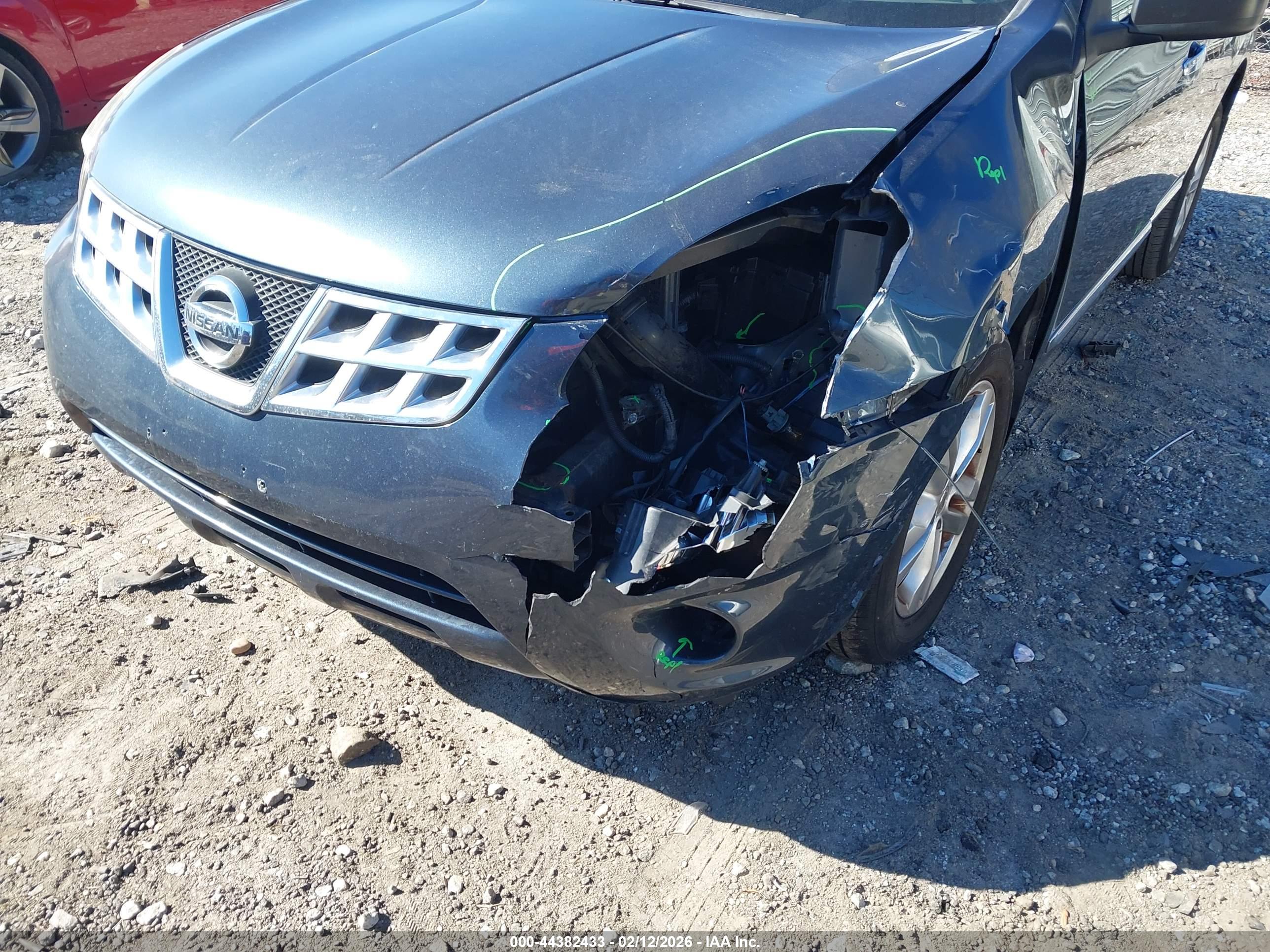 NISSAN ROGUE image 6