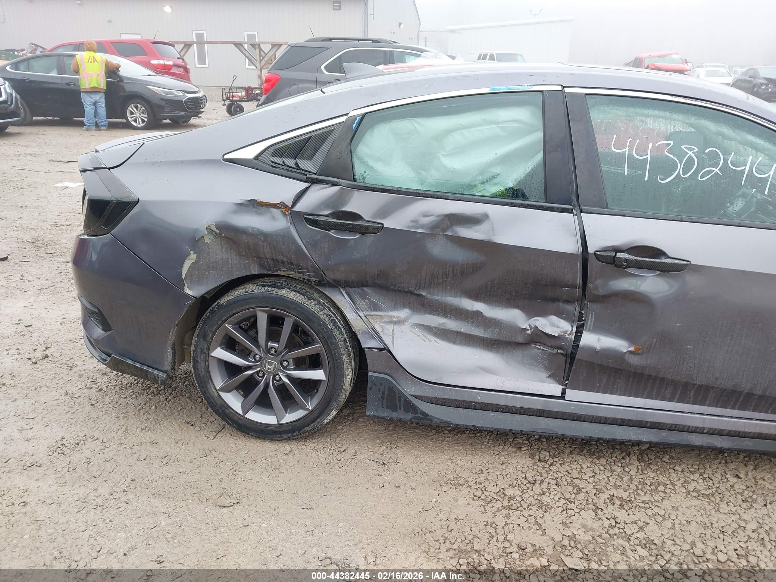 HONDA CIVIC image 6