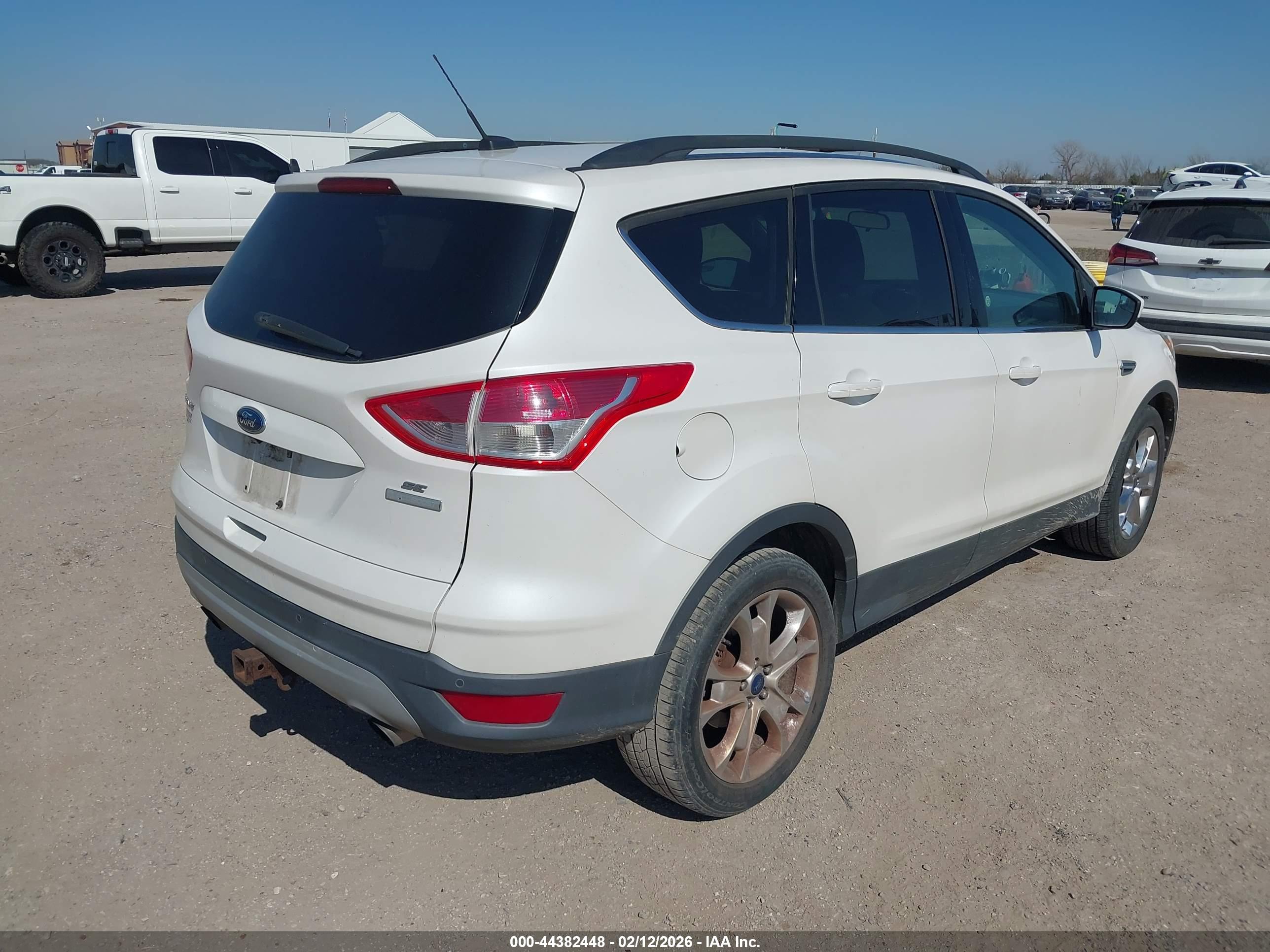 FORD ESCAPE image 4